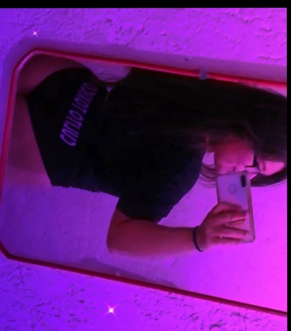 Curvy girl banner image
