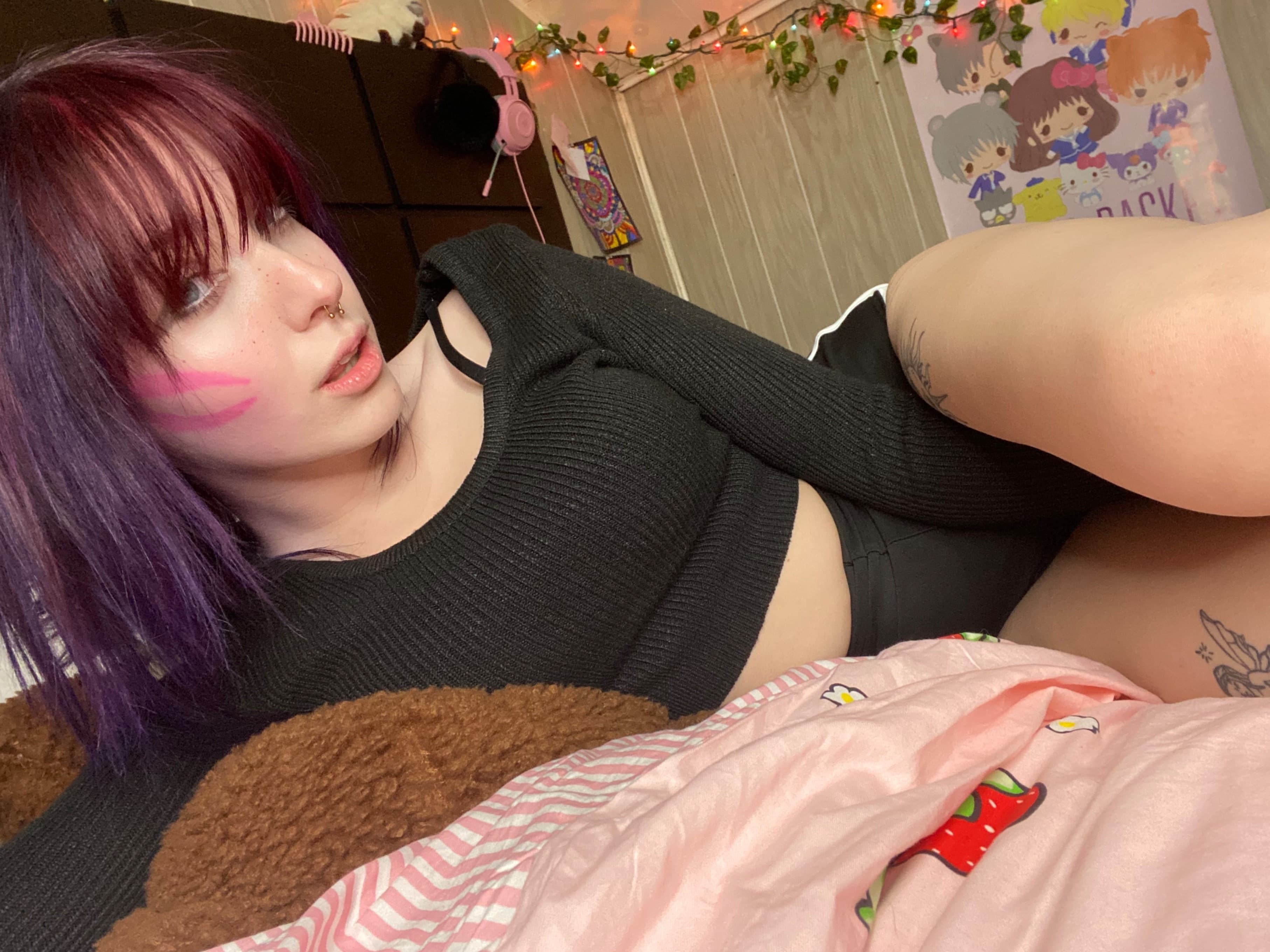 it’s mae 🎀 banner image