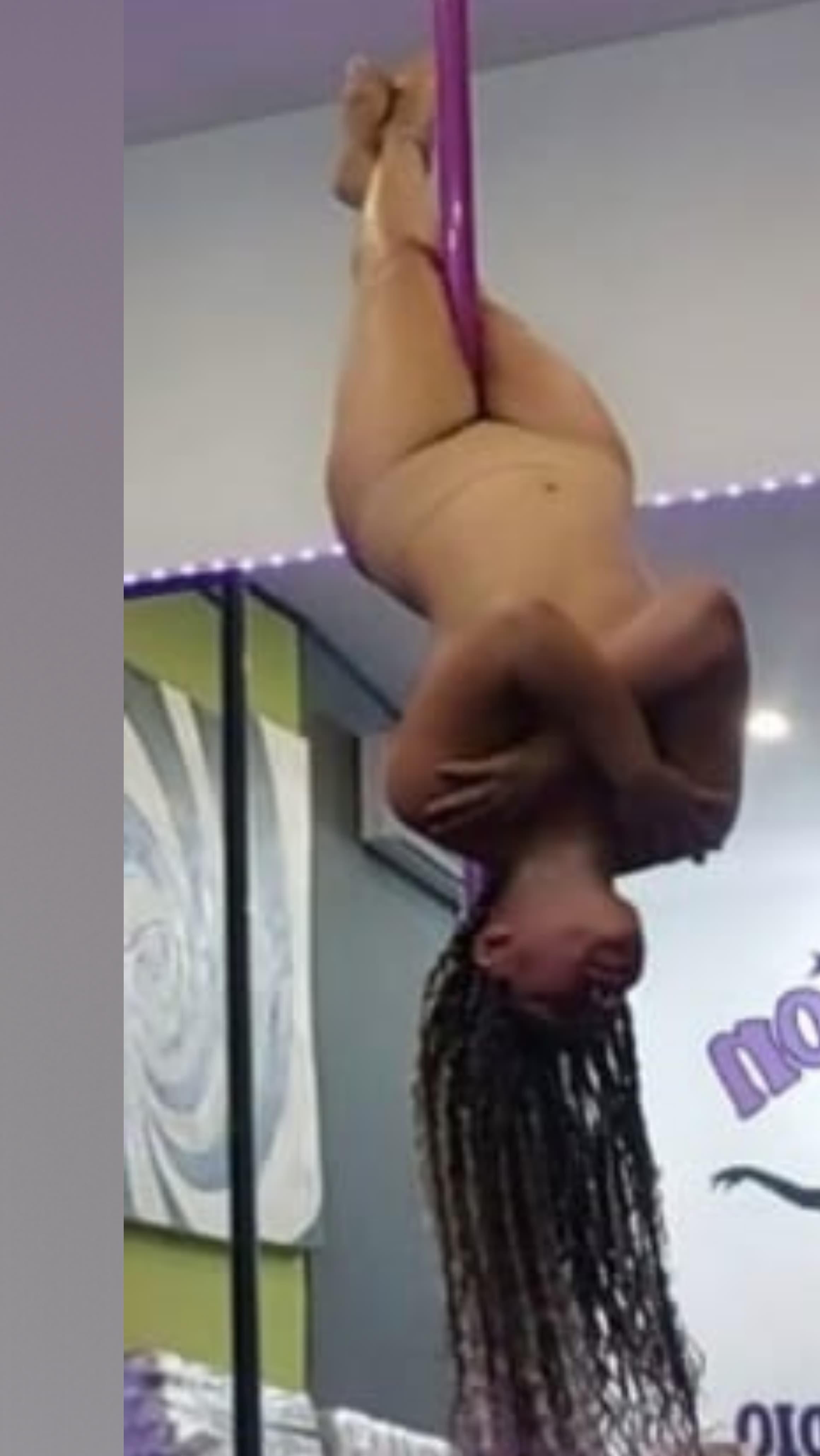 Miss Manarah(pole dancing) banner image