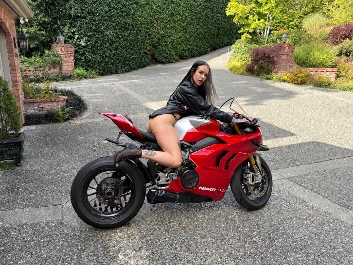 Juicy💦💦 banner image
