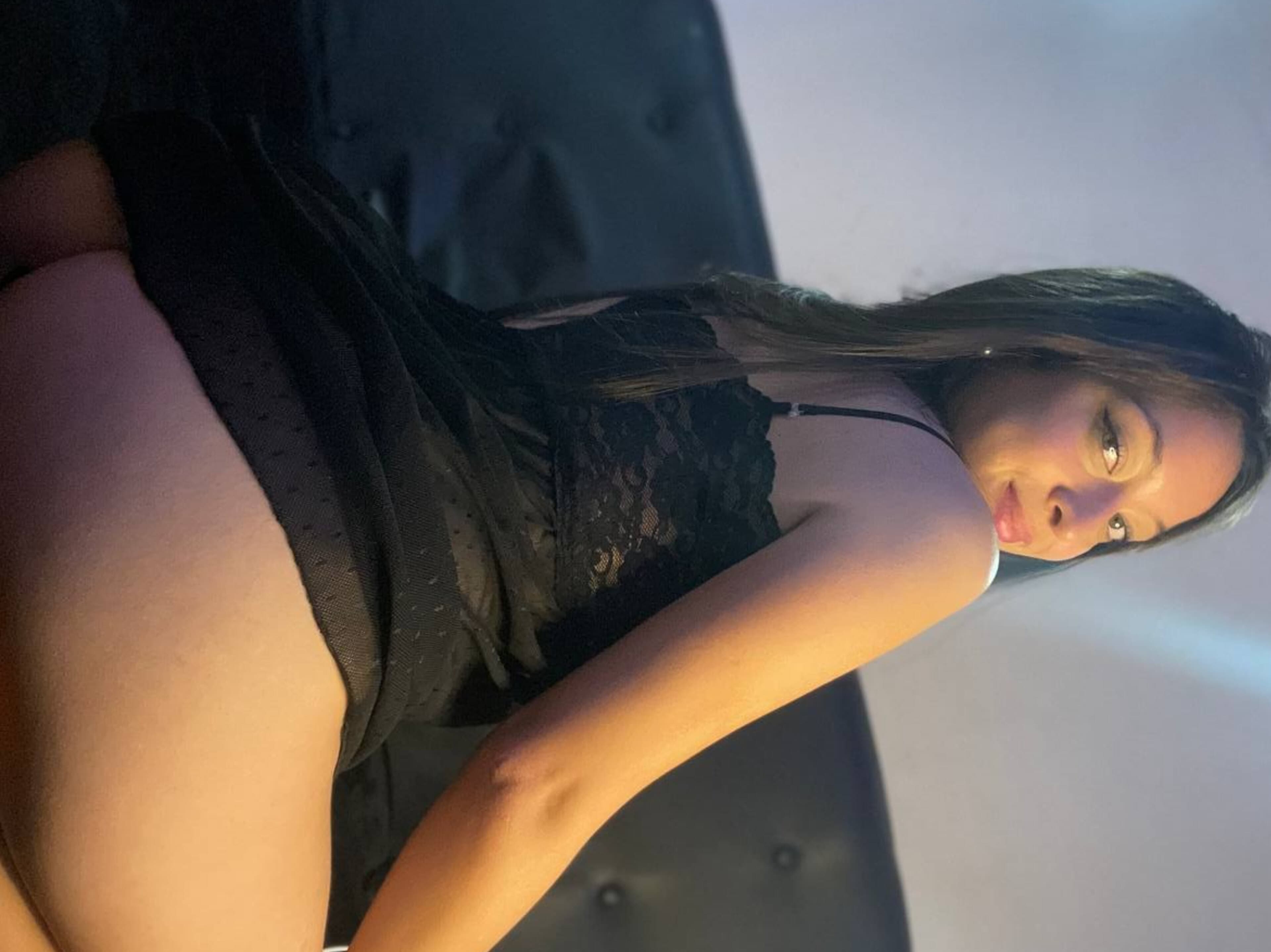 Tina Latina π¦π·π banner image