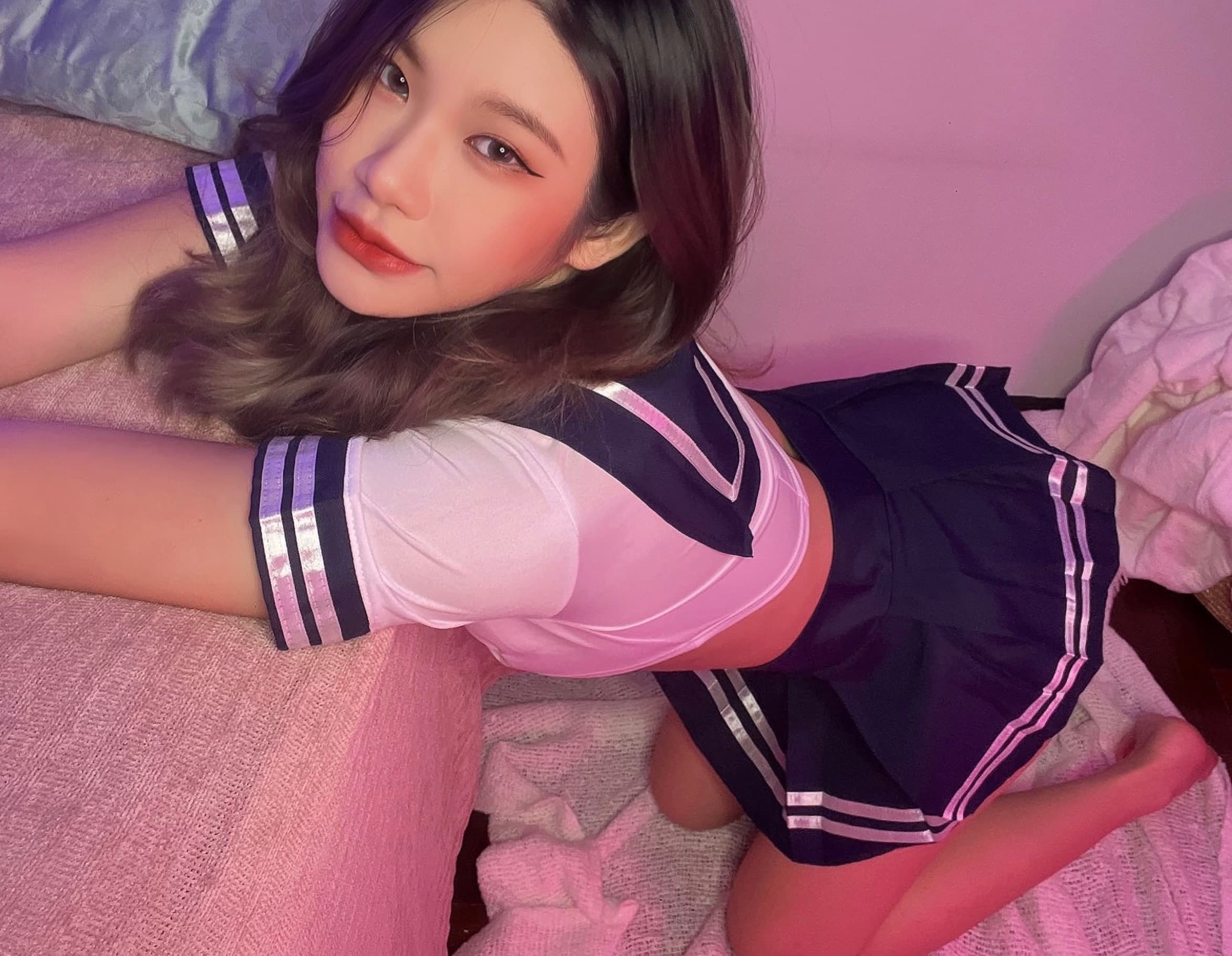 Chloe ๐ banner image