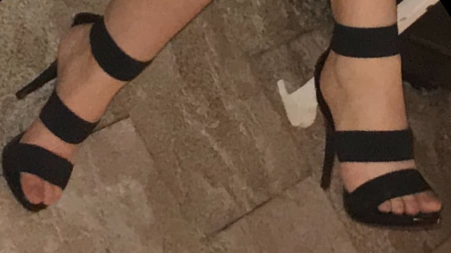 Tall, Curvy, and Pretty Feet banner image