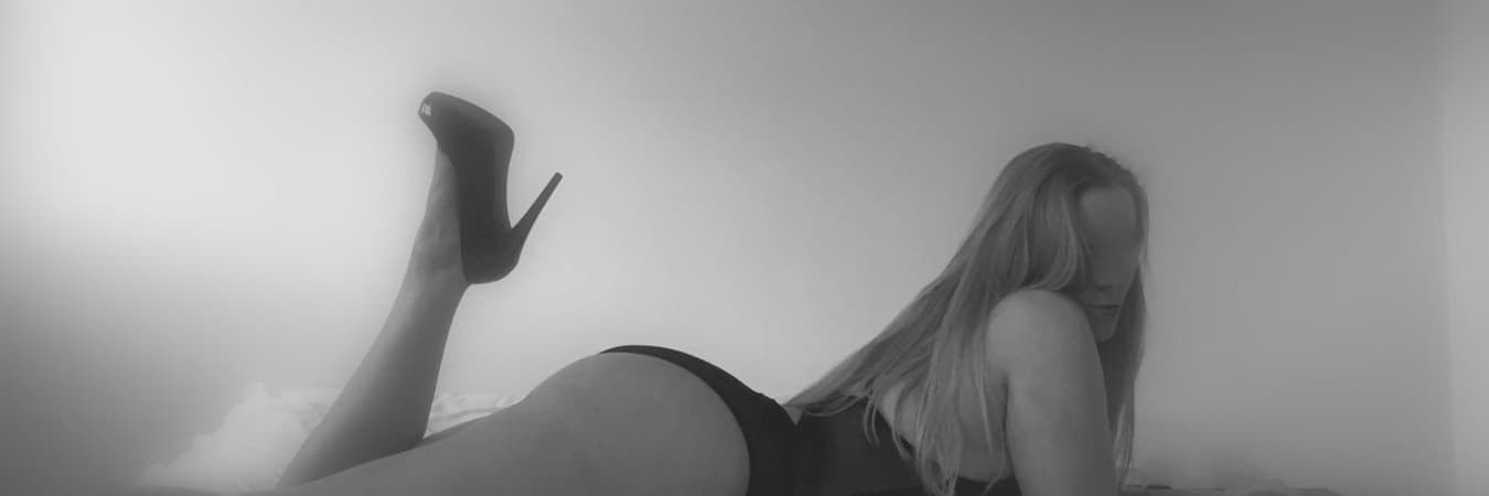 Anna Chase banner image