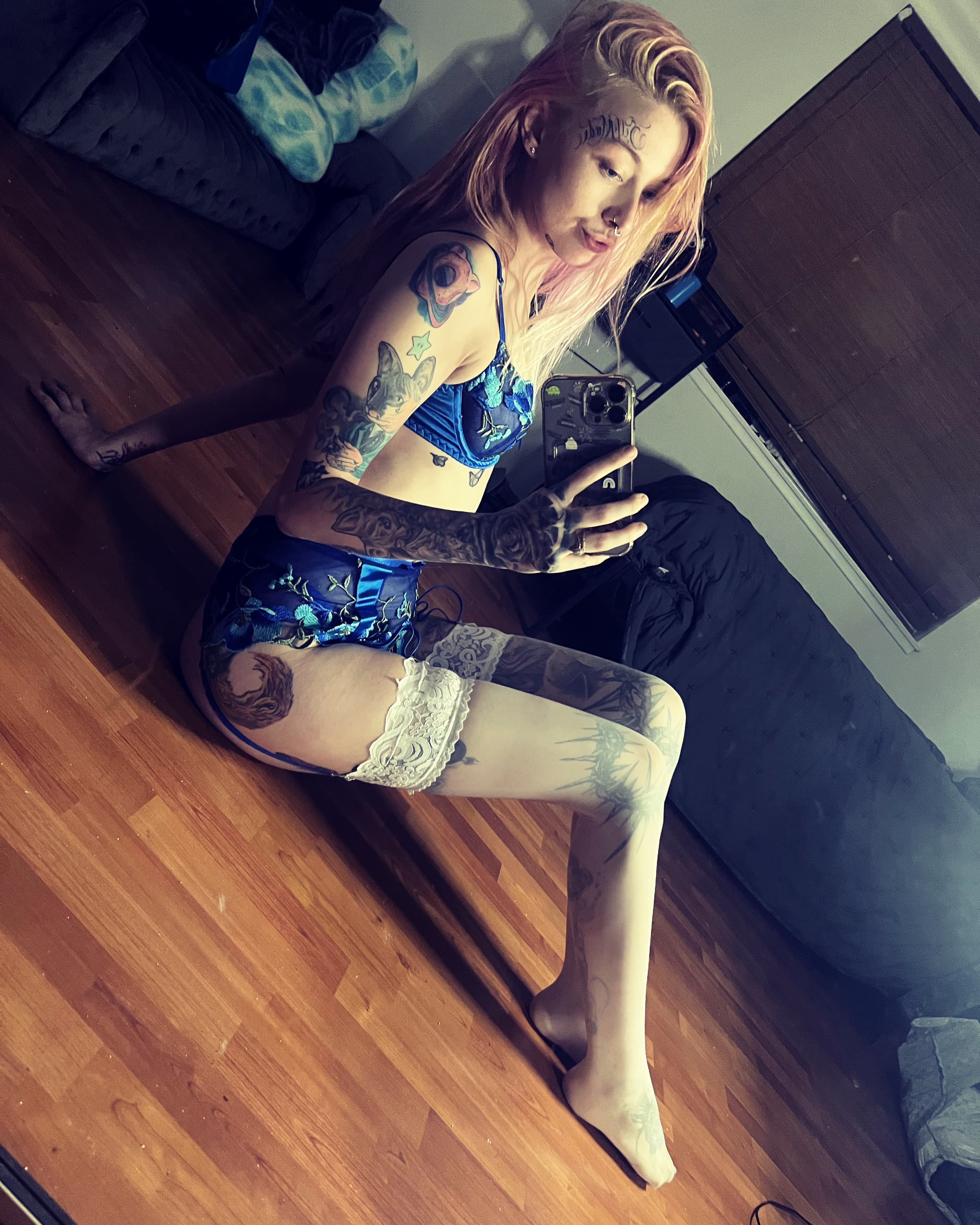 Blue eyed babee #1 Fetish Playground π banner image