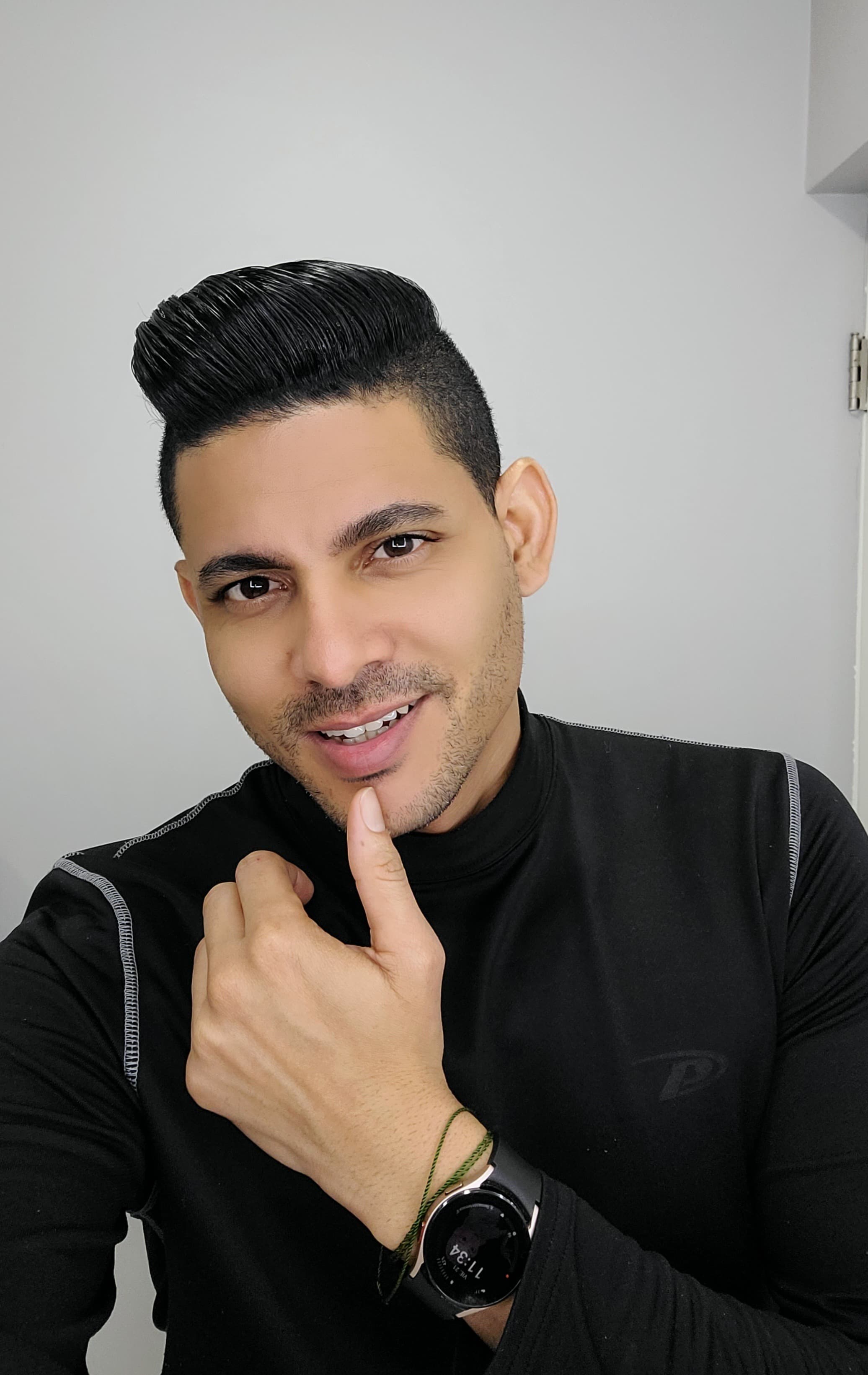 renin SANTOS banner image