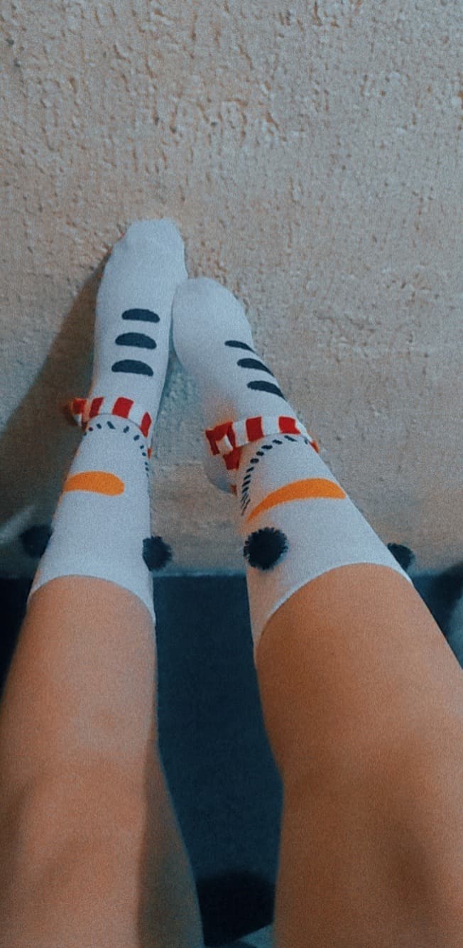 La chica de los pies banner image
