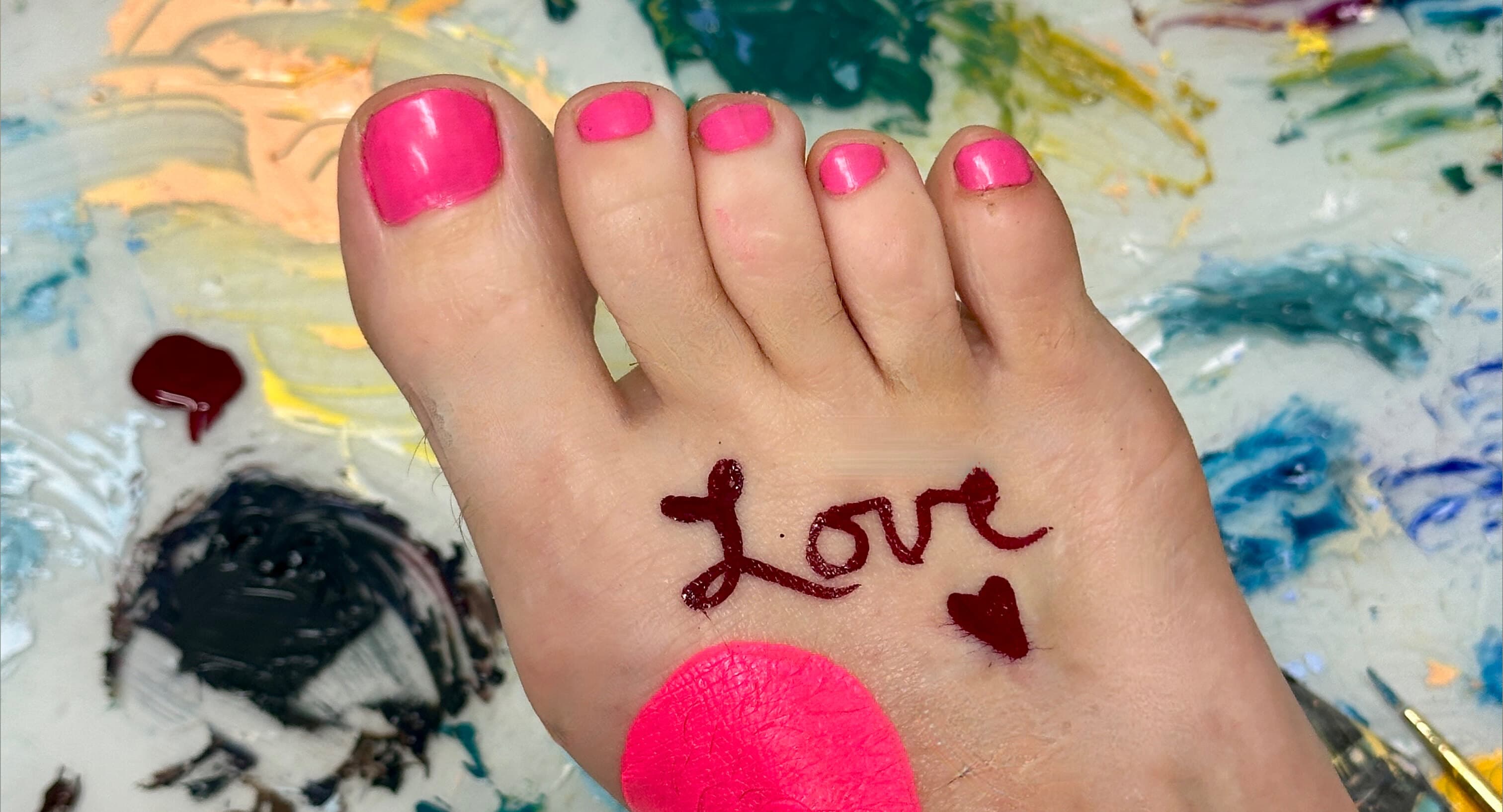 6 Foot Feet banner image