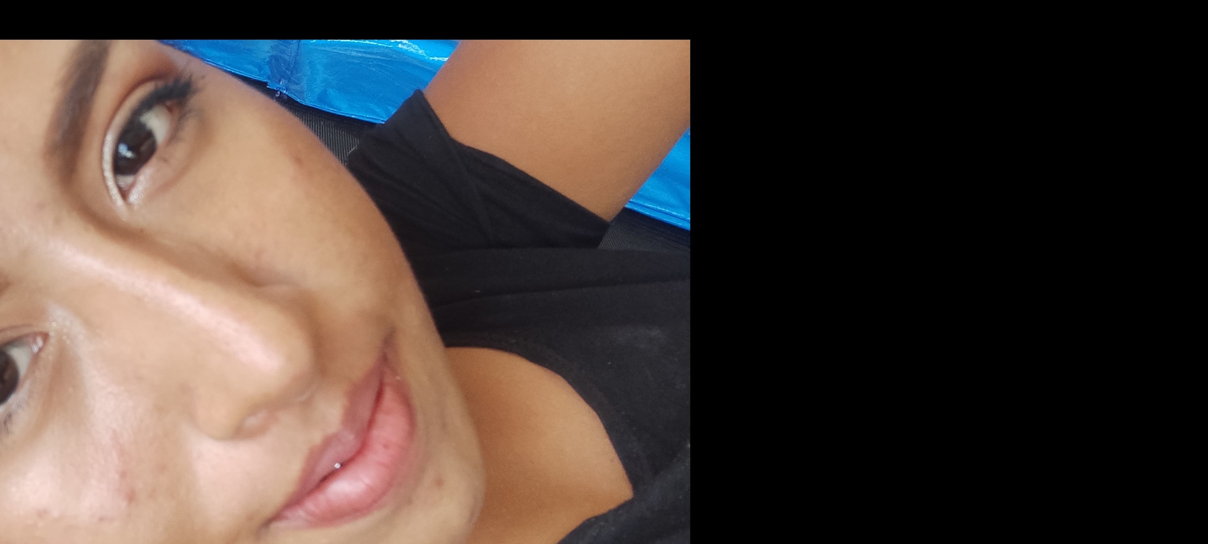 La bebรฉ๐๐๐๐ banner image
