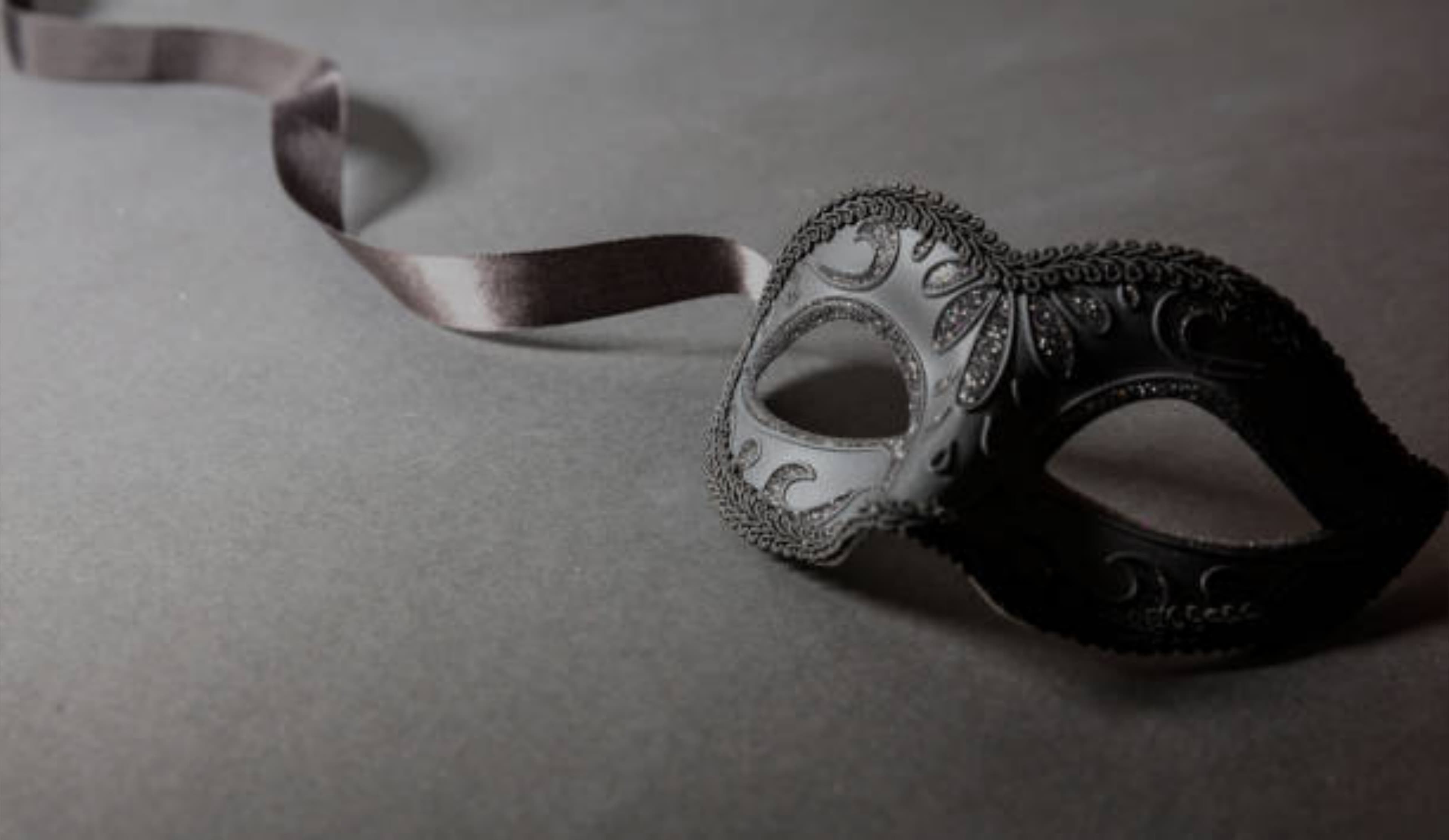 Elle Noir banner image