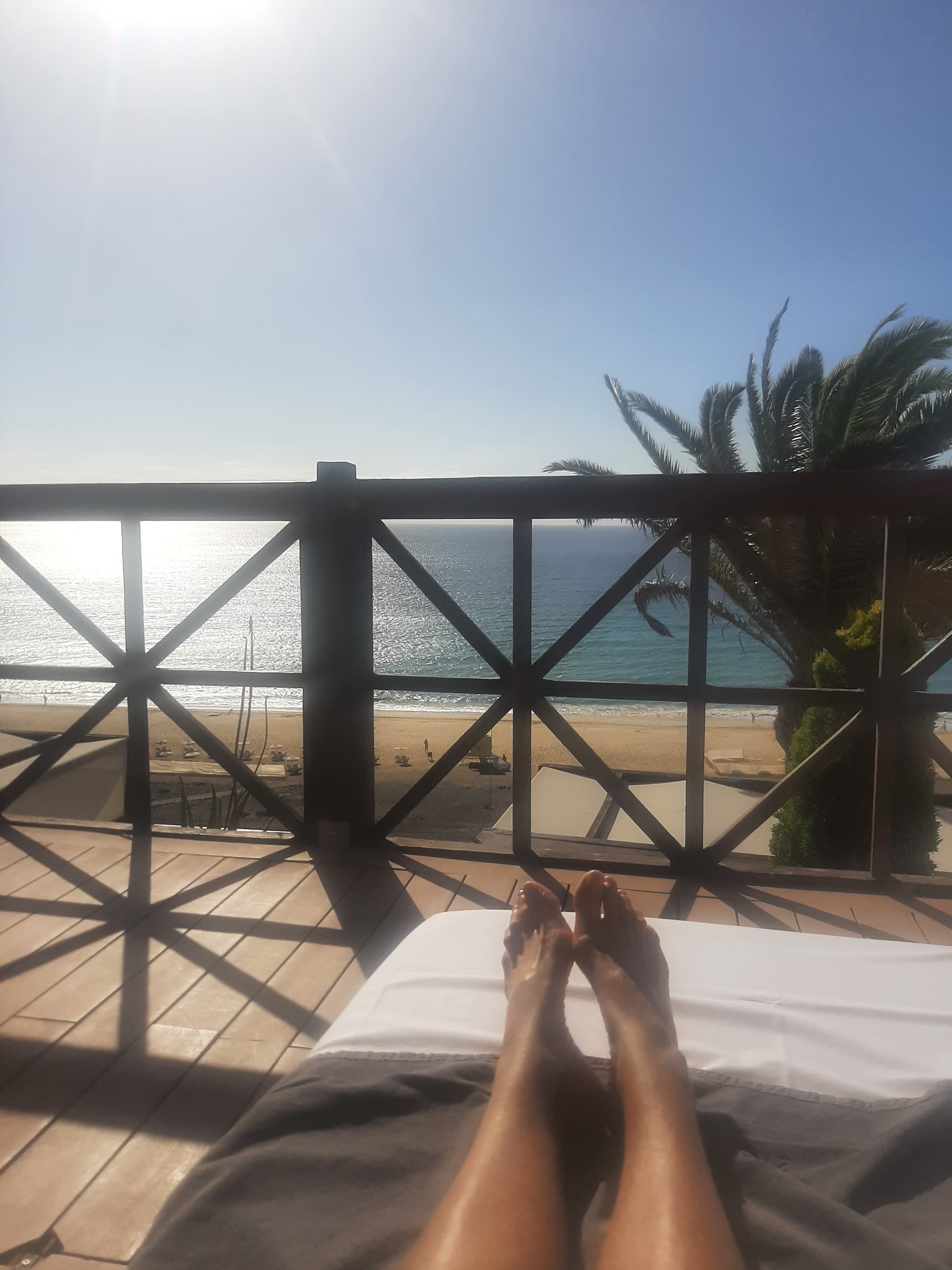 Followmyfeetonline banner image