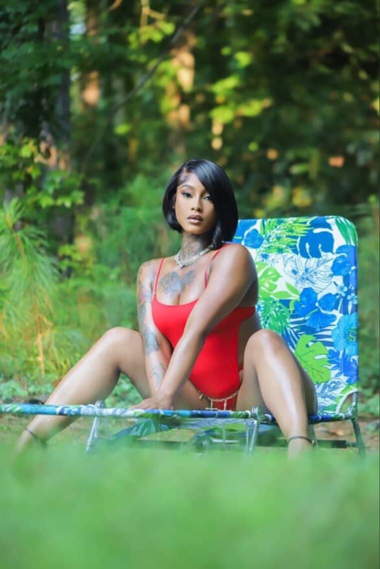 Mizztwerksumfreenow banner image