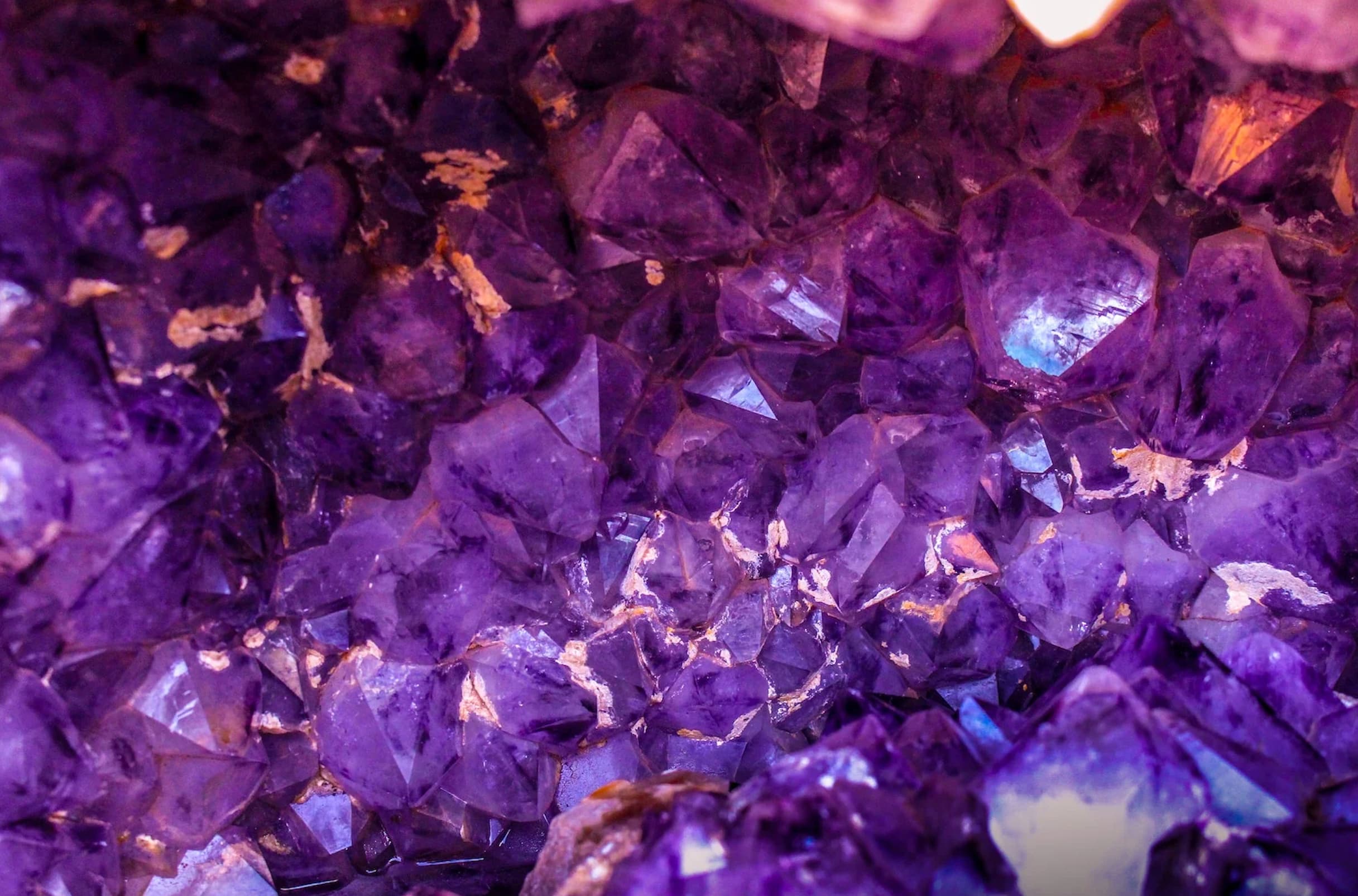 Amethyst Ray banner image