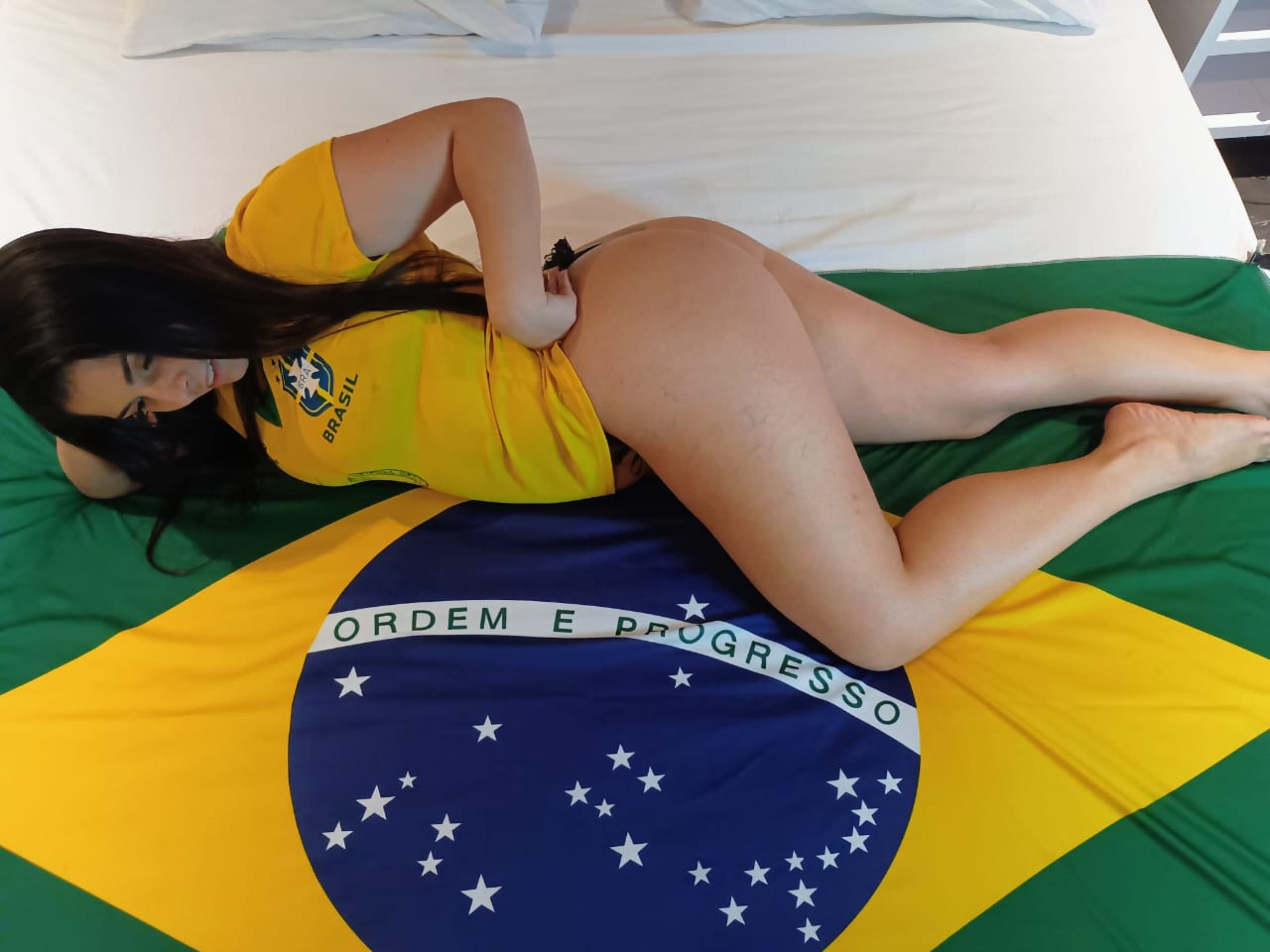 Letícia Feffer banner image