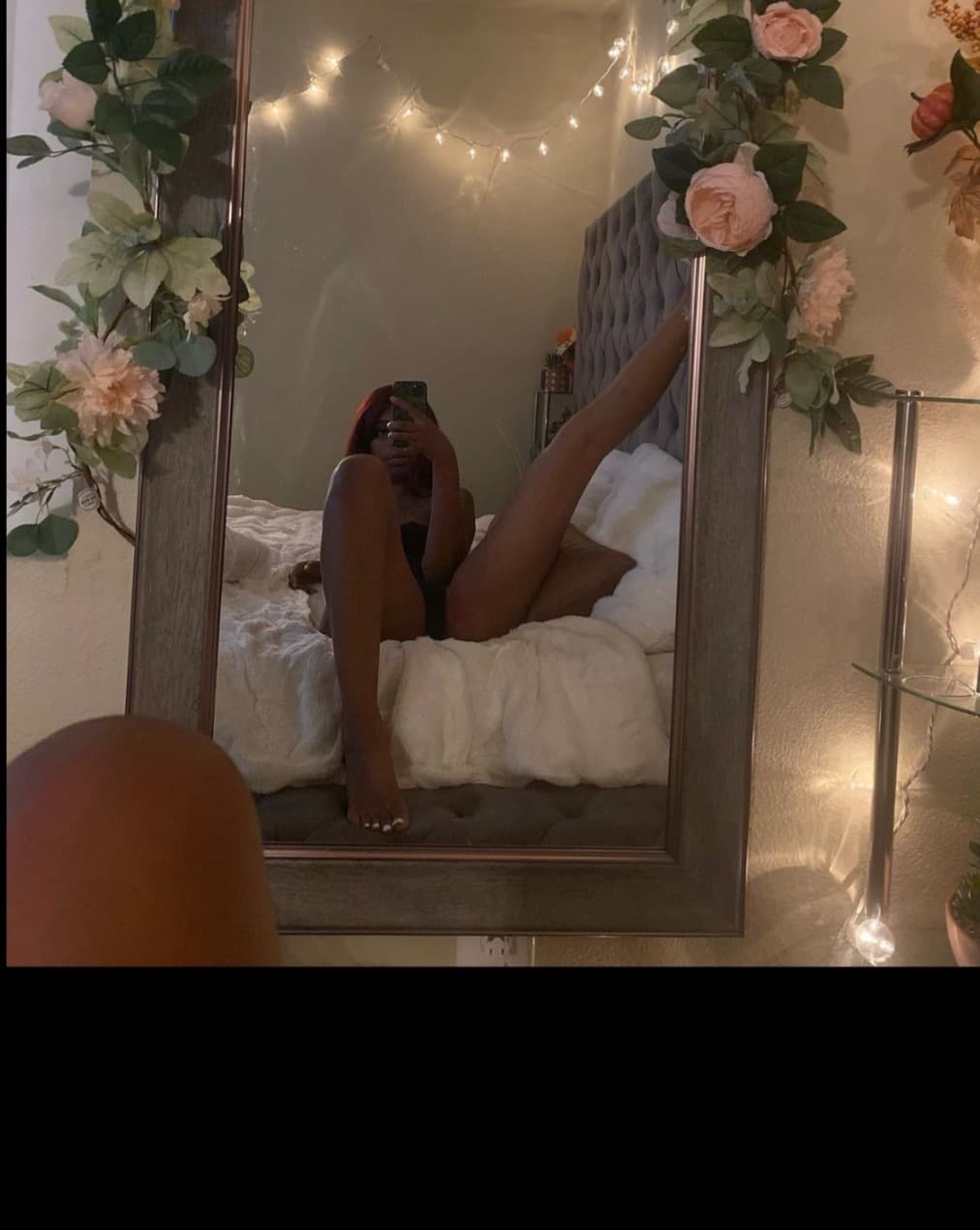 MeLanie Raaaae banner image