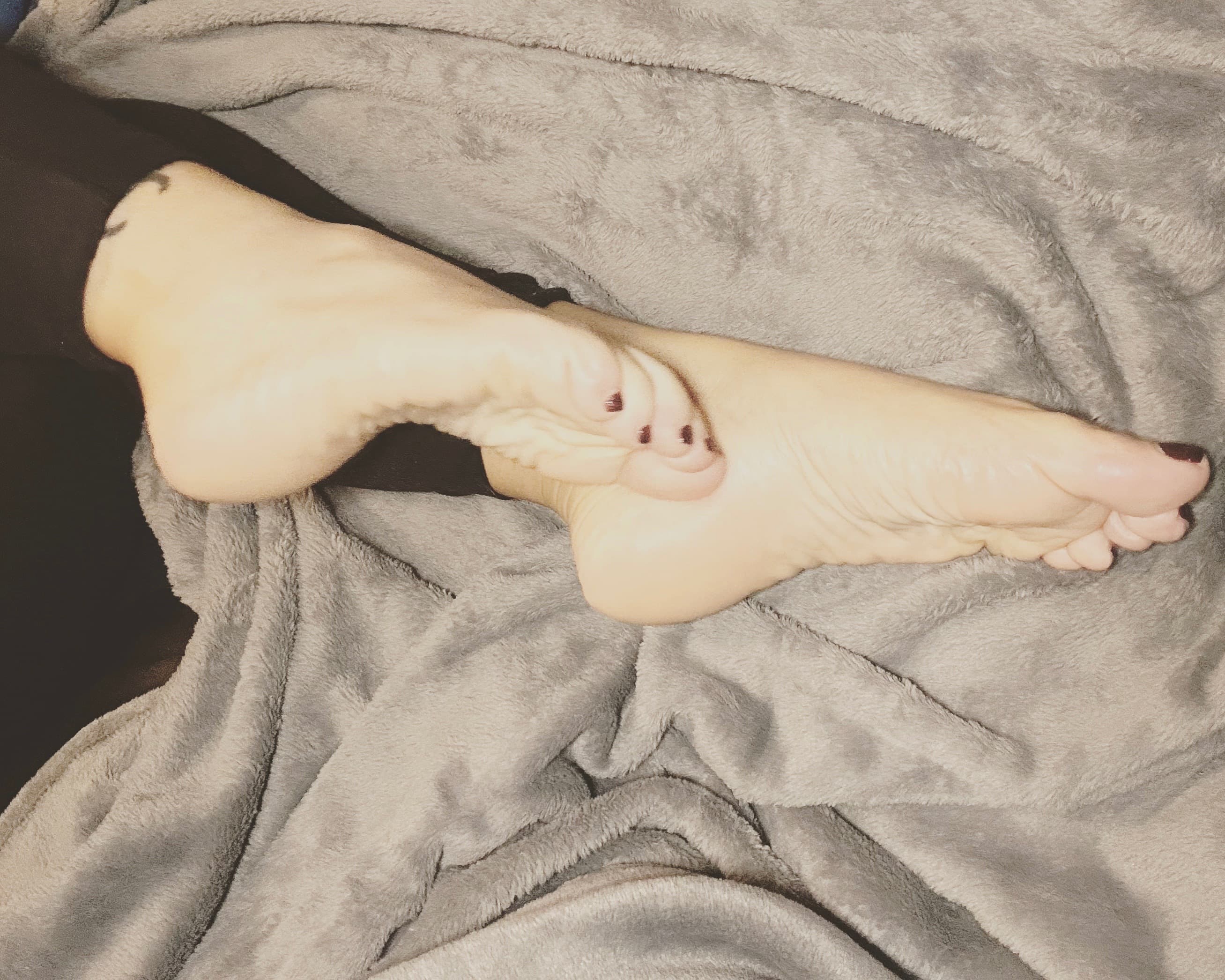 Sinful_curves banner image