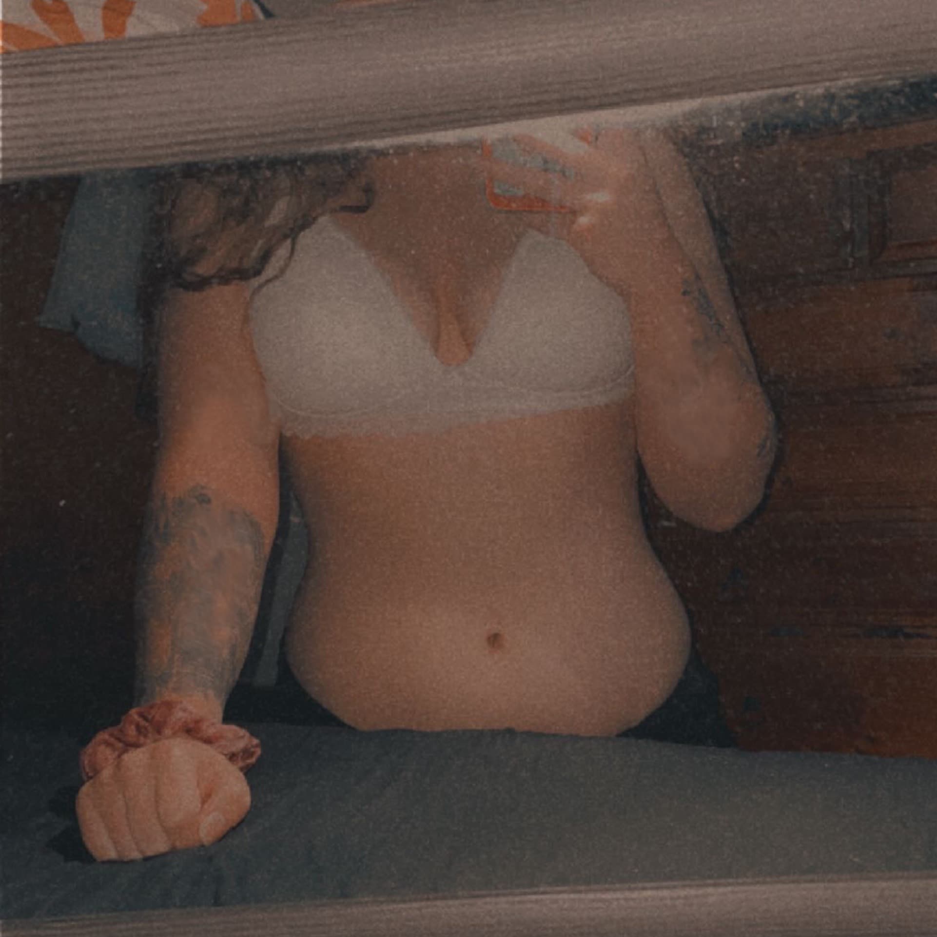 Leesha banner image
