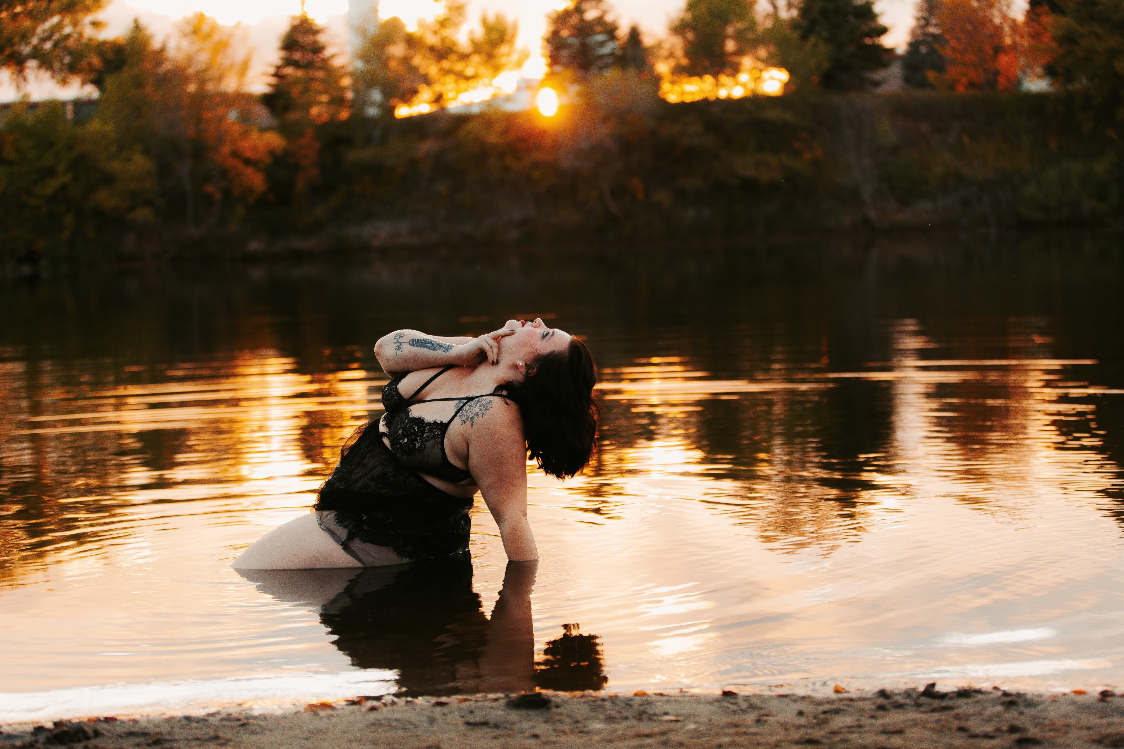 WildIsSHElbi. banner image