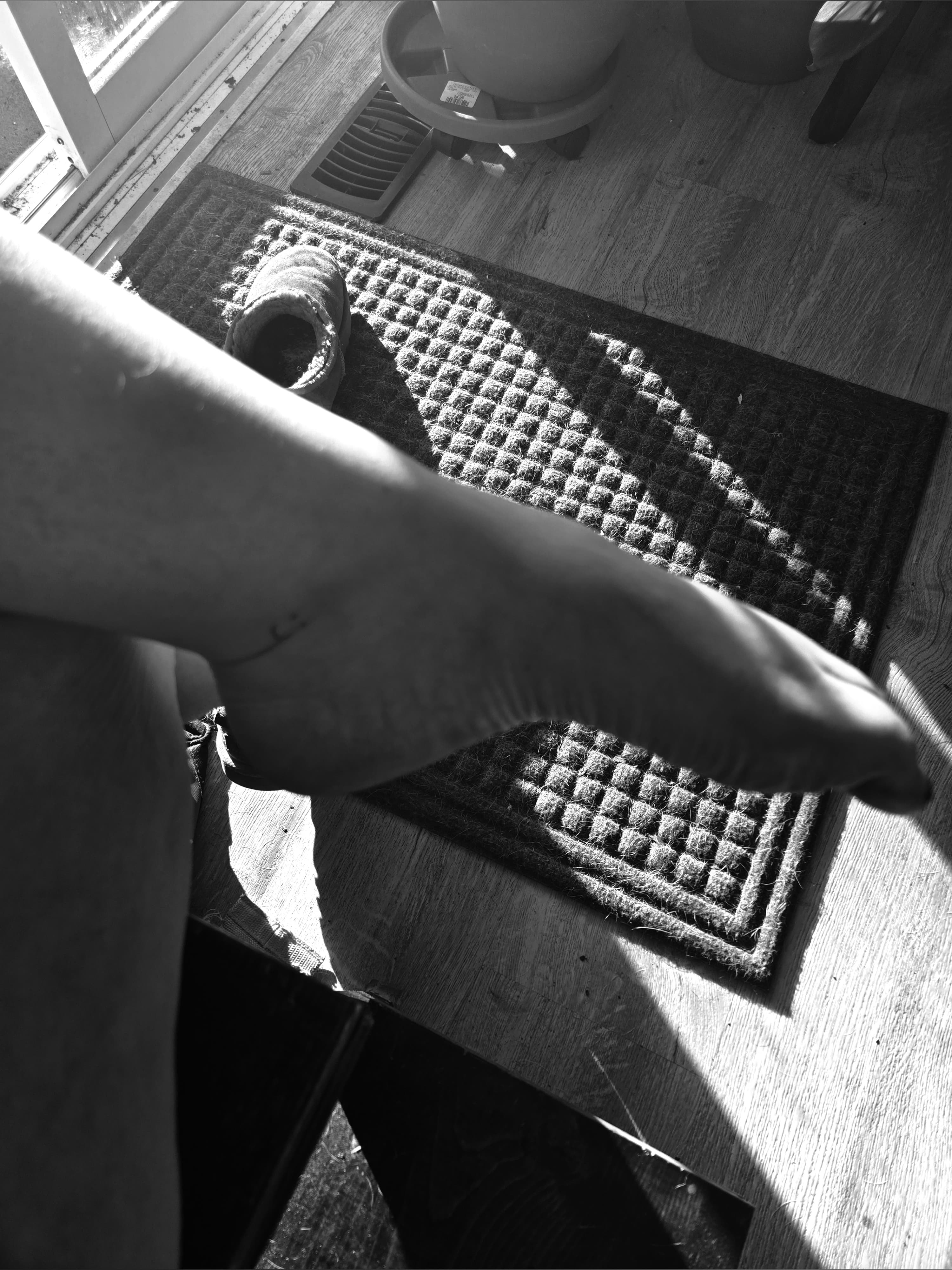 Feet give in banner image