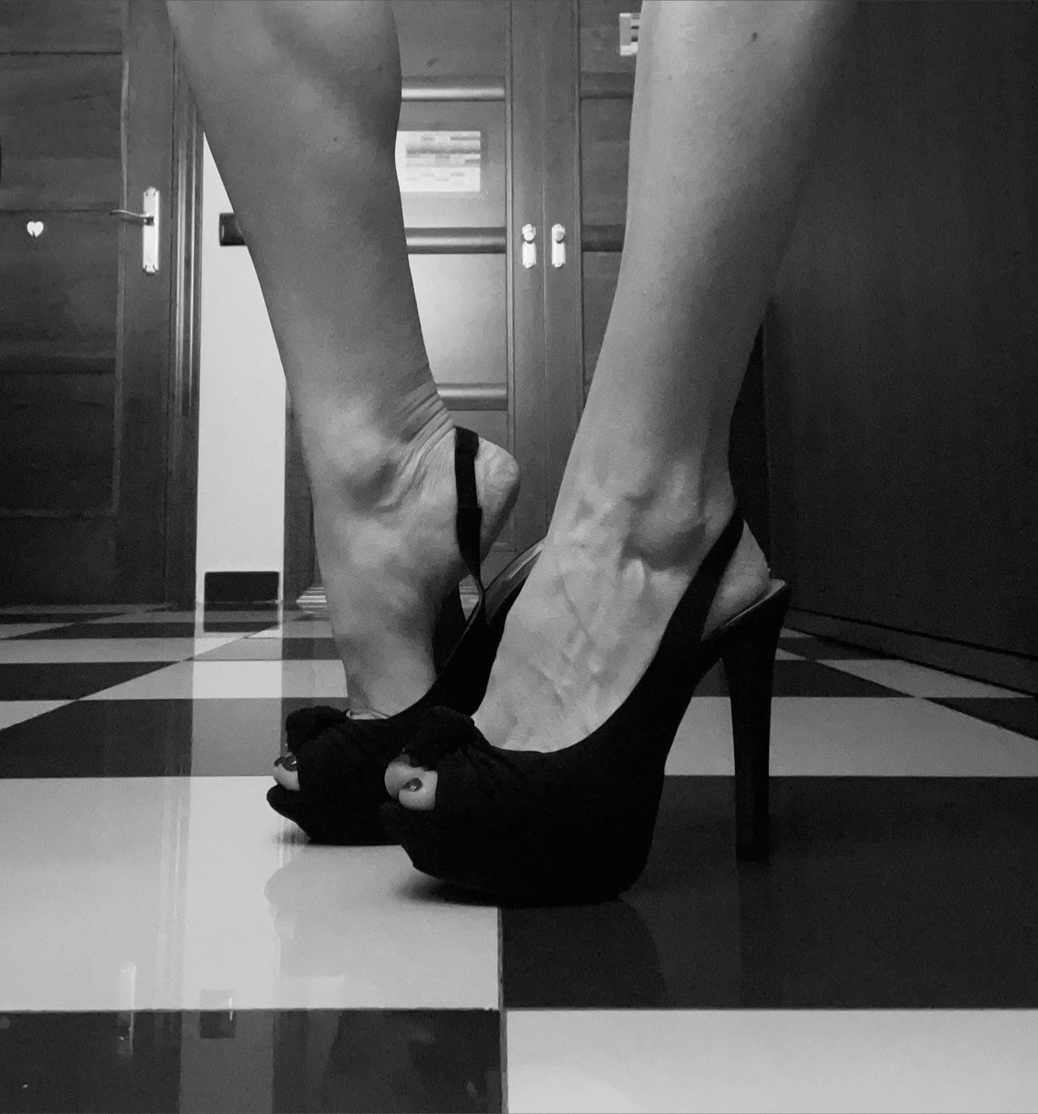 A tus pies banner image