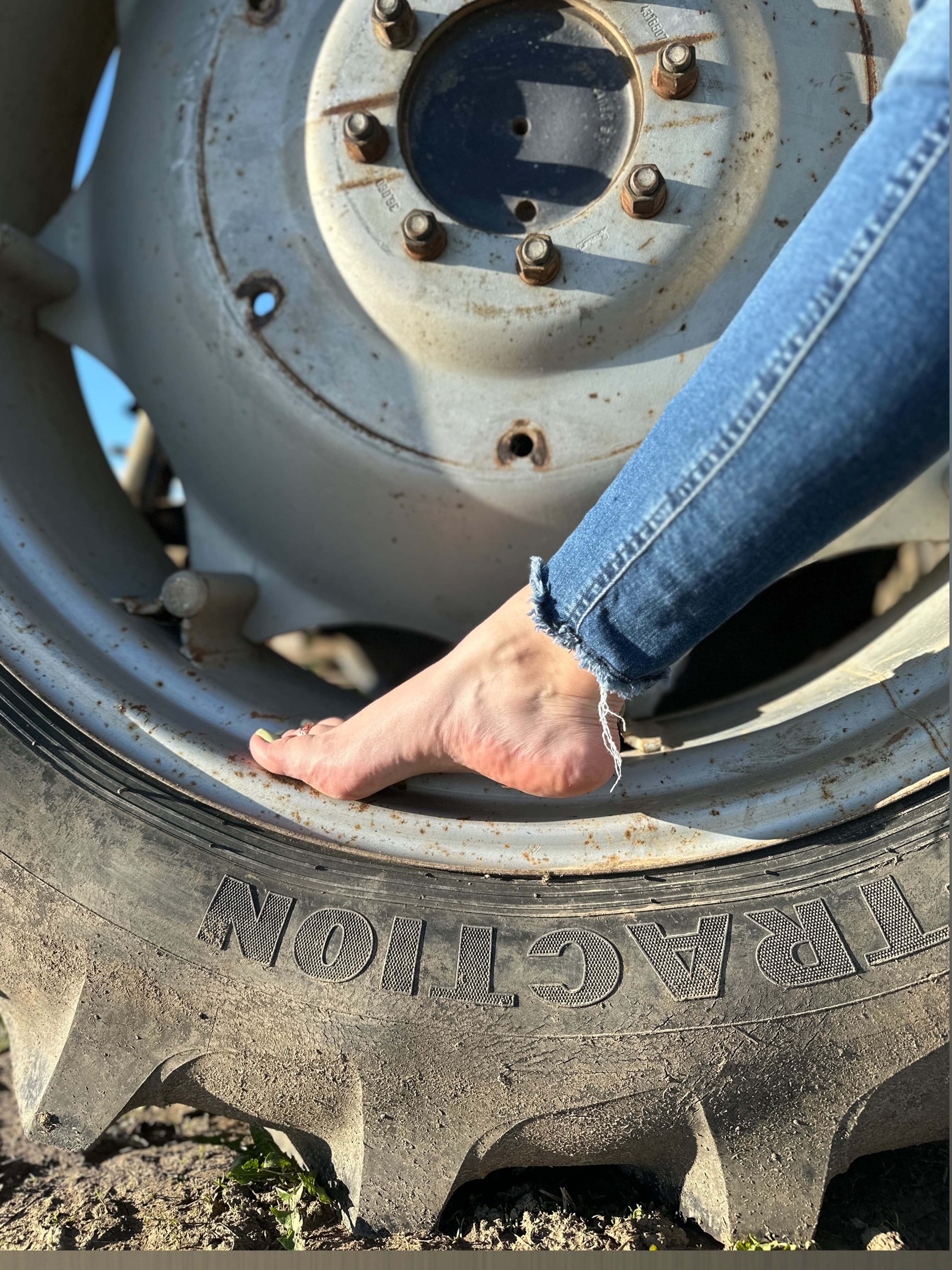 Bellafeetgun banner image
