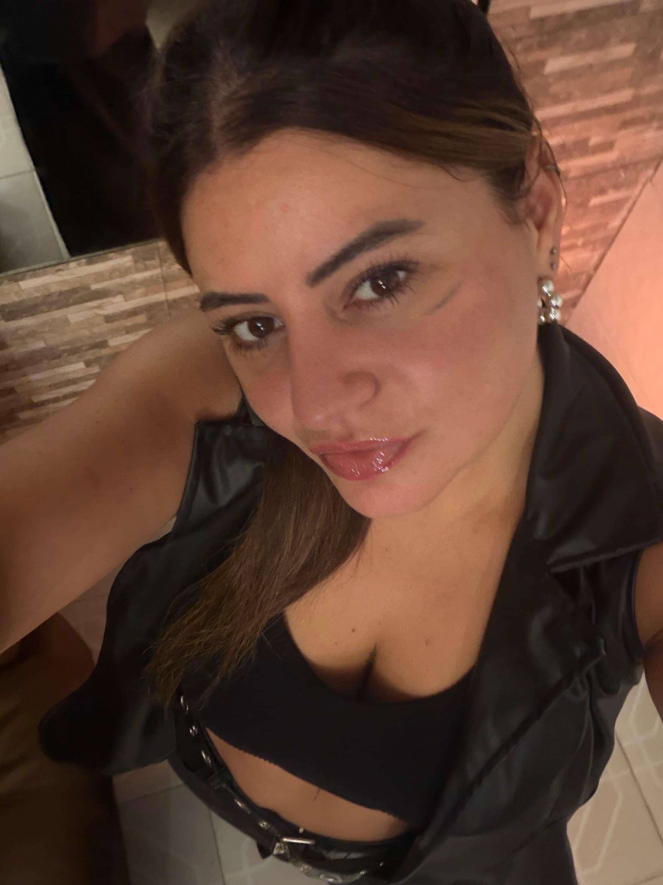 Yajaira Ribeiro banner image
