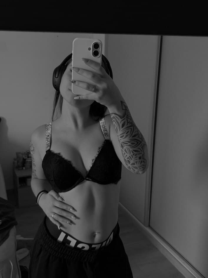 Zoe banner image