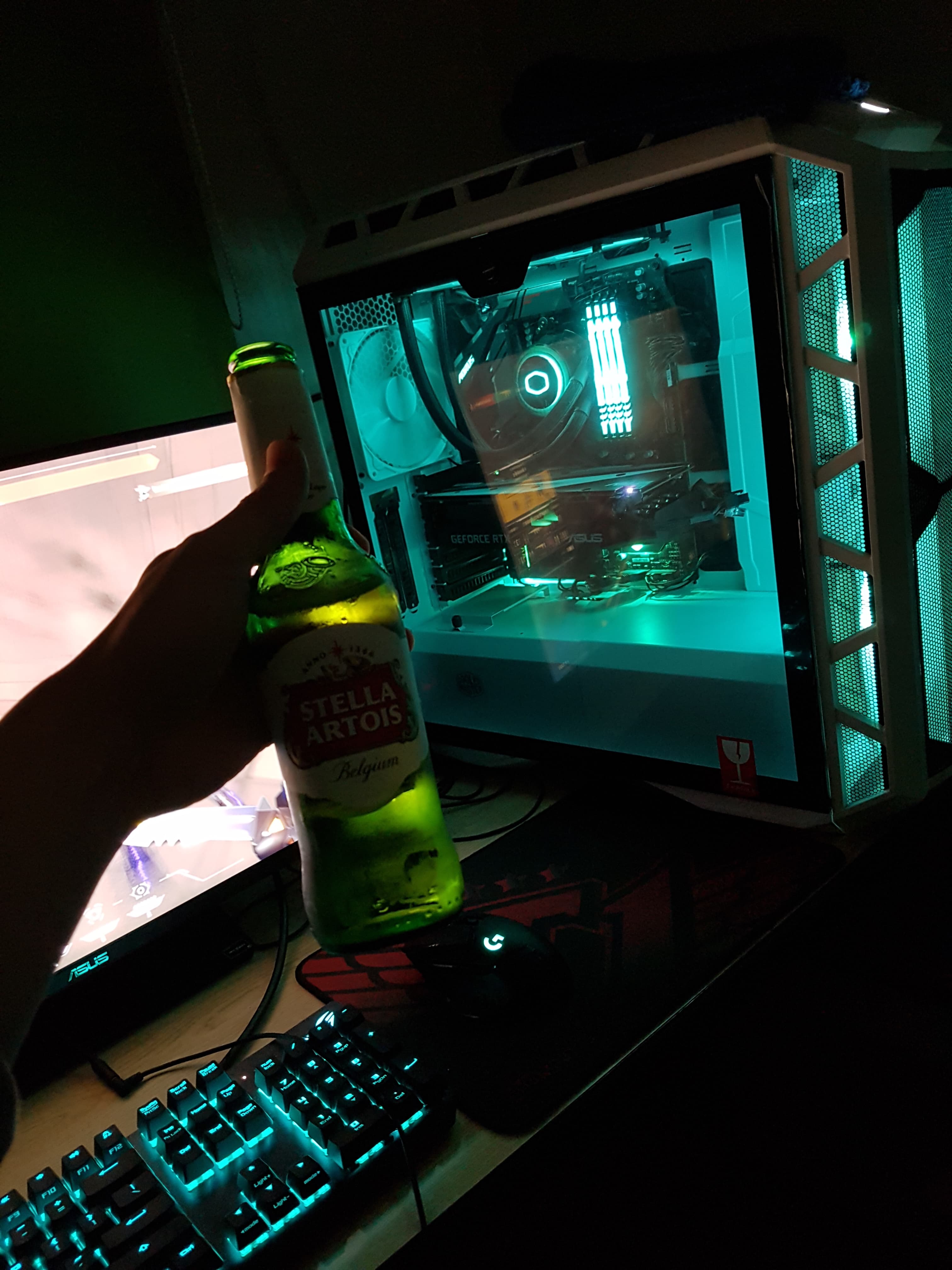 DesKIING banner image
