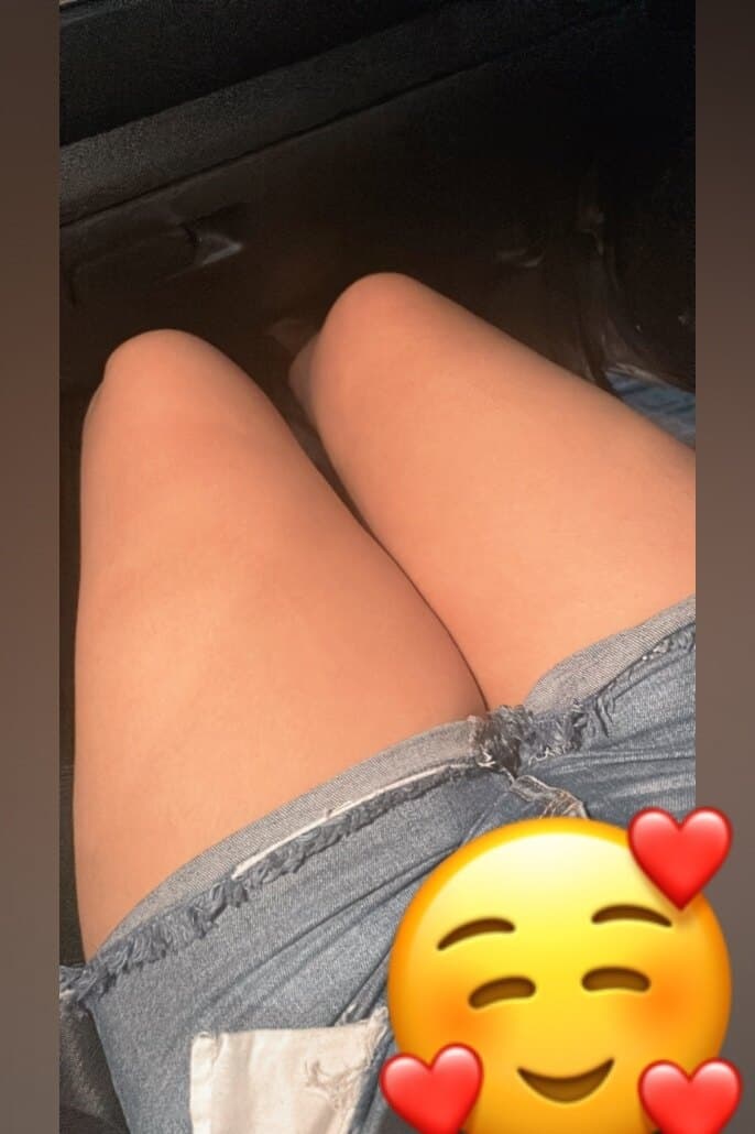 La sexy conejita pequeña.🐰 banner image