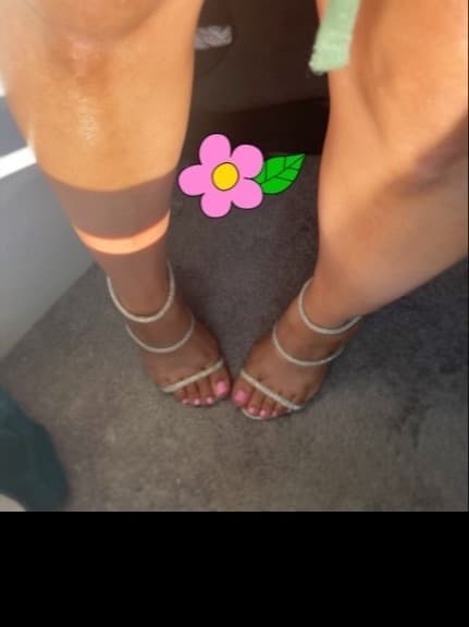 Tracie 🦶🏼🦵🏼💕 banner image