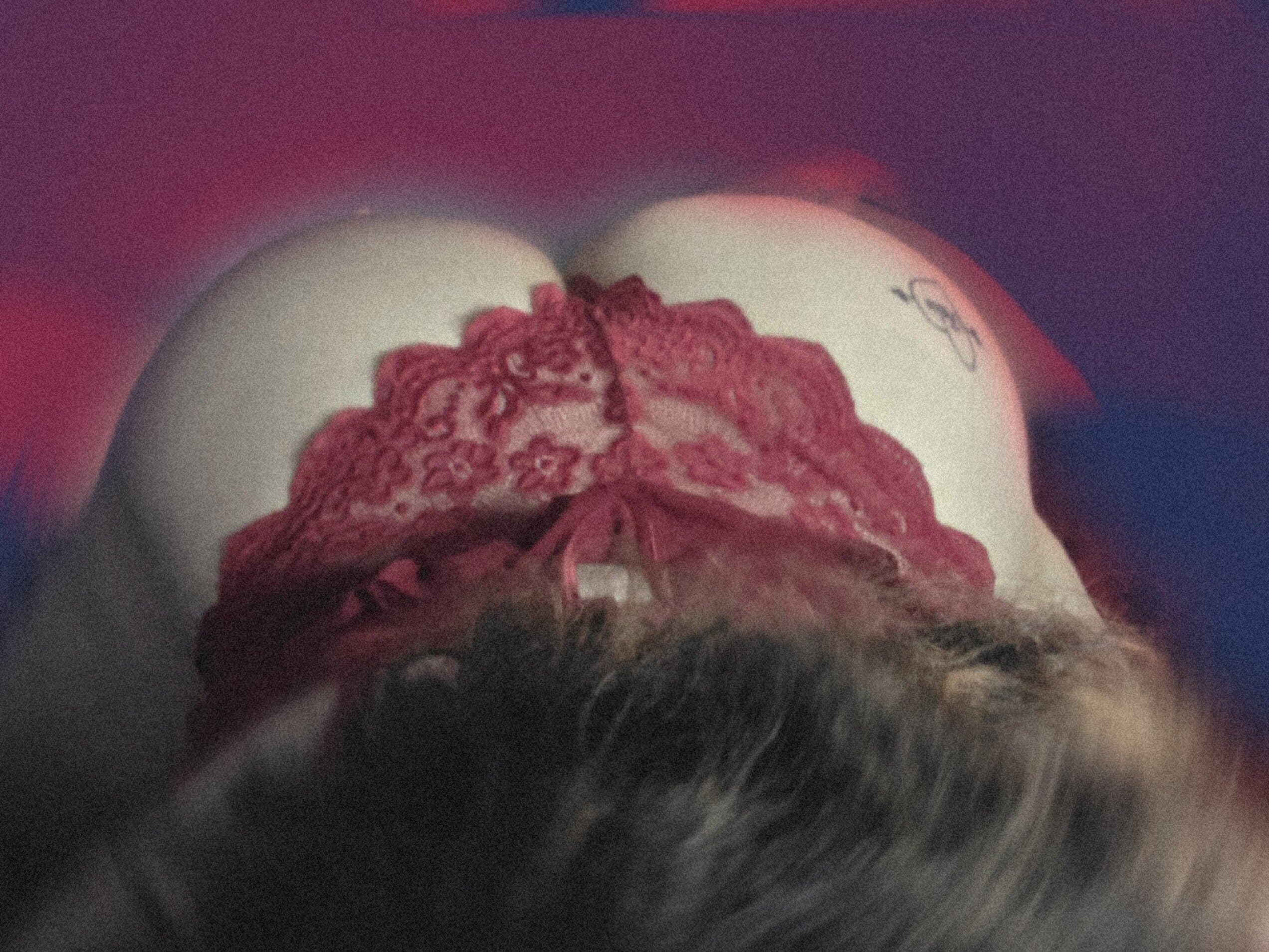 V banner image