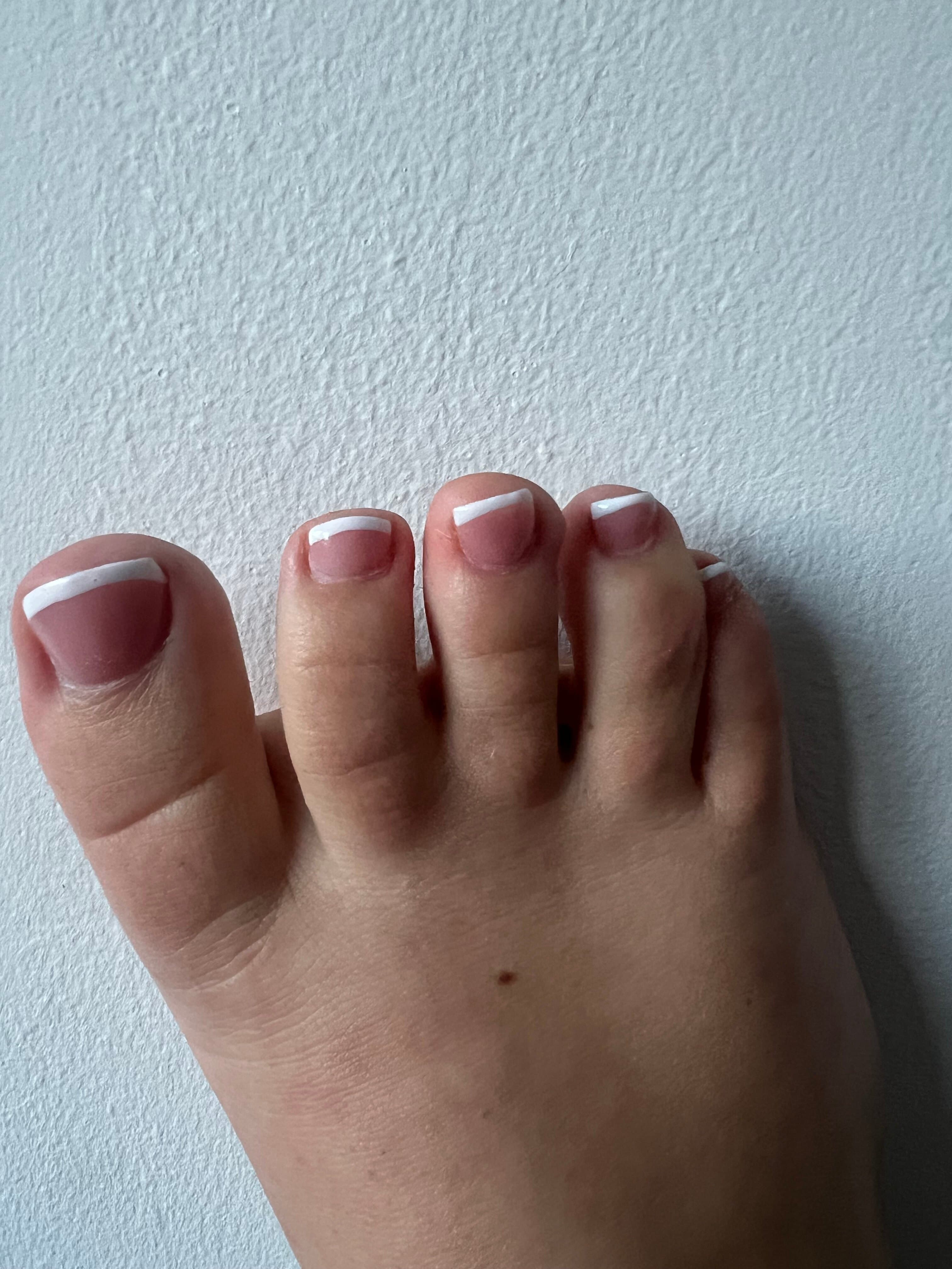 Stubby Toe Babe💖 banner image