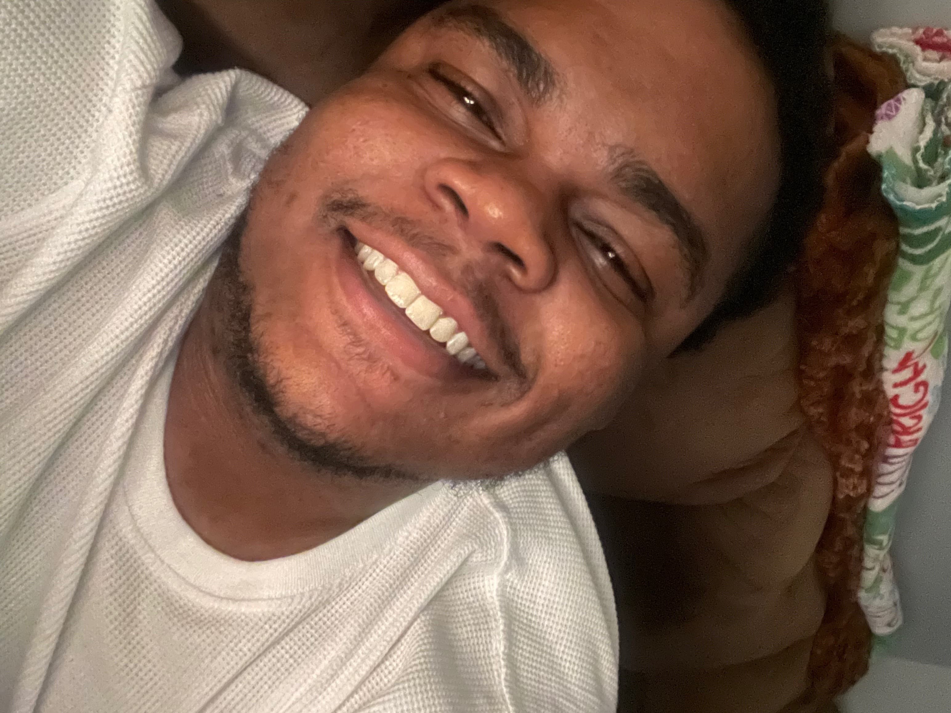 Dee Money banner image