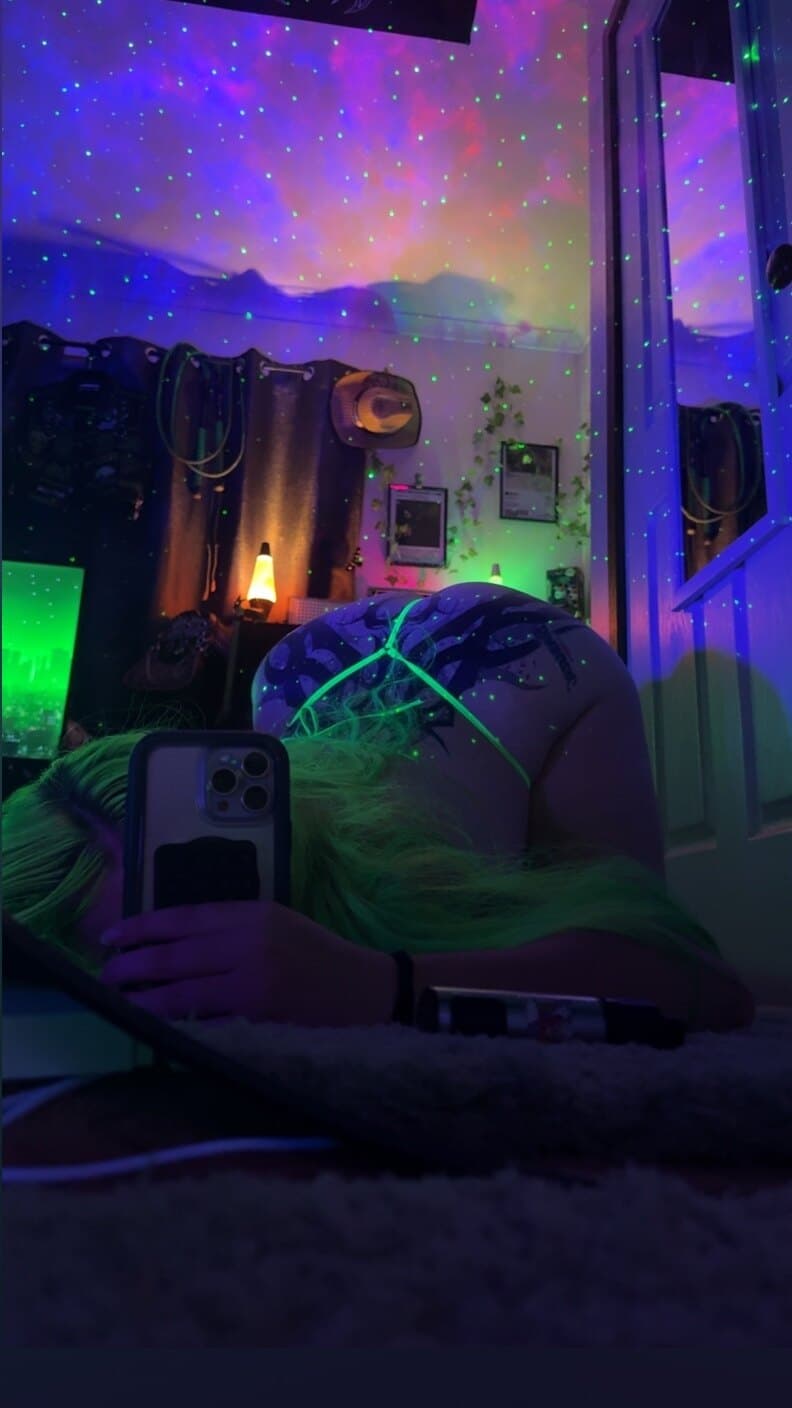 ~Glow~ banner image