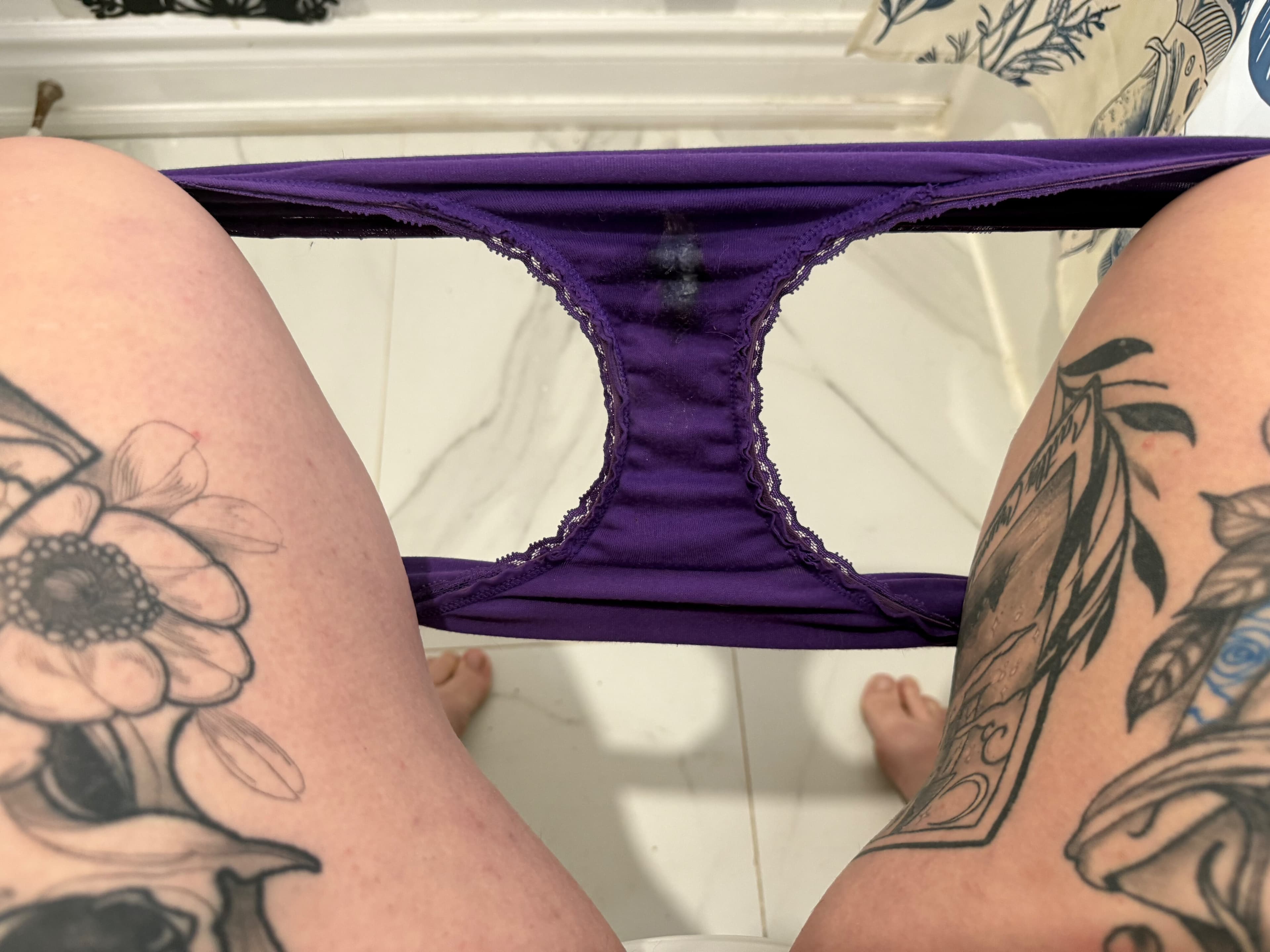 Melly Wetknees banner image