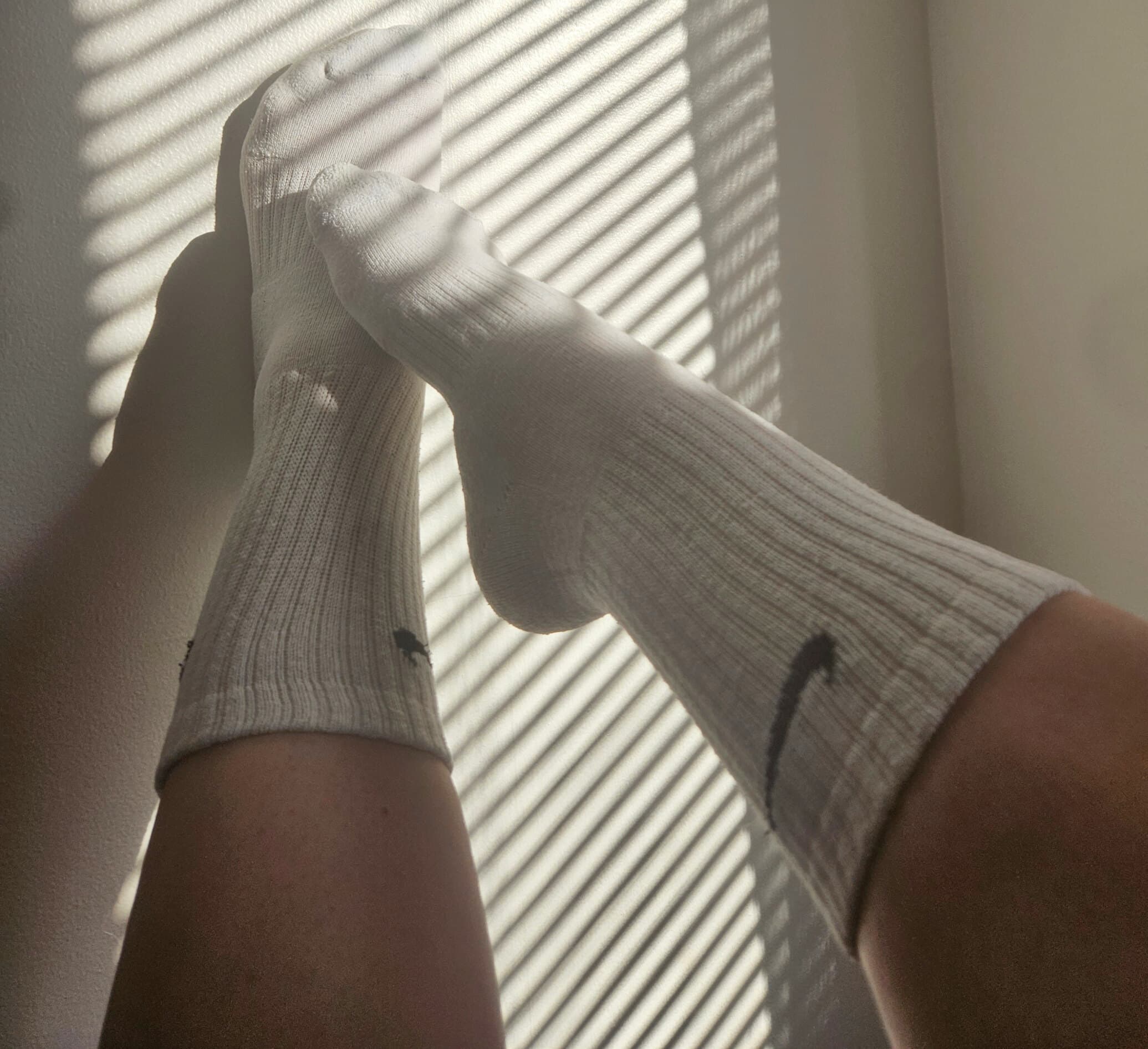 Dontlooktoes banner image