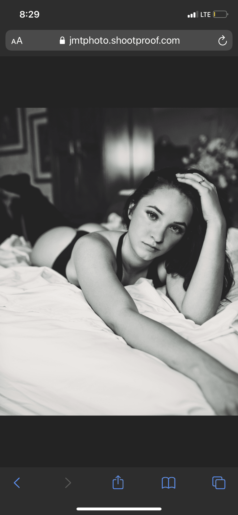 B banner image