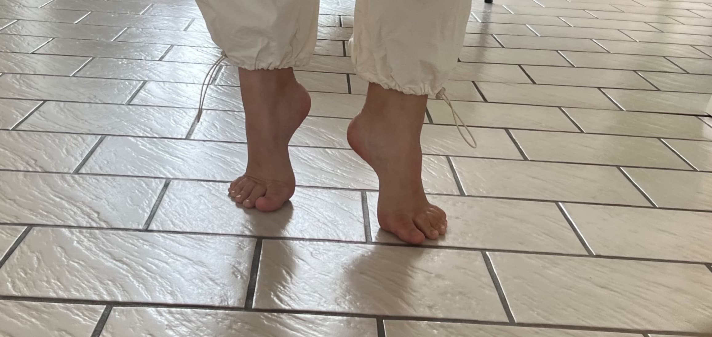 Lara‘s Dancer Feet banner image