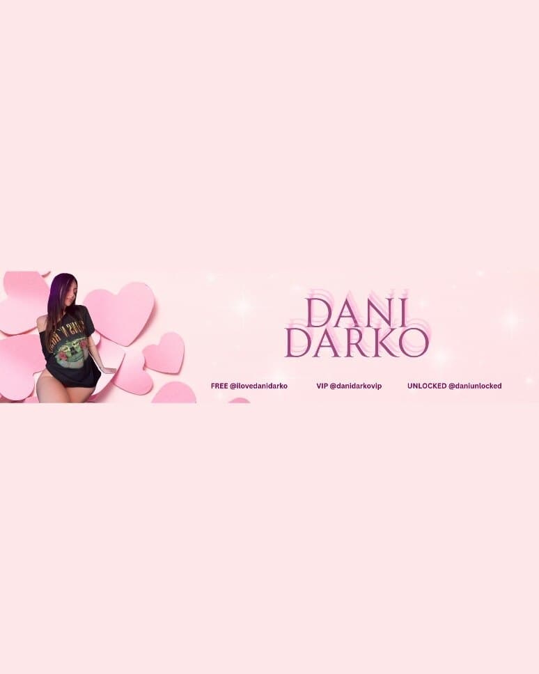 Dani w/ no panties😜 banner image
