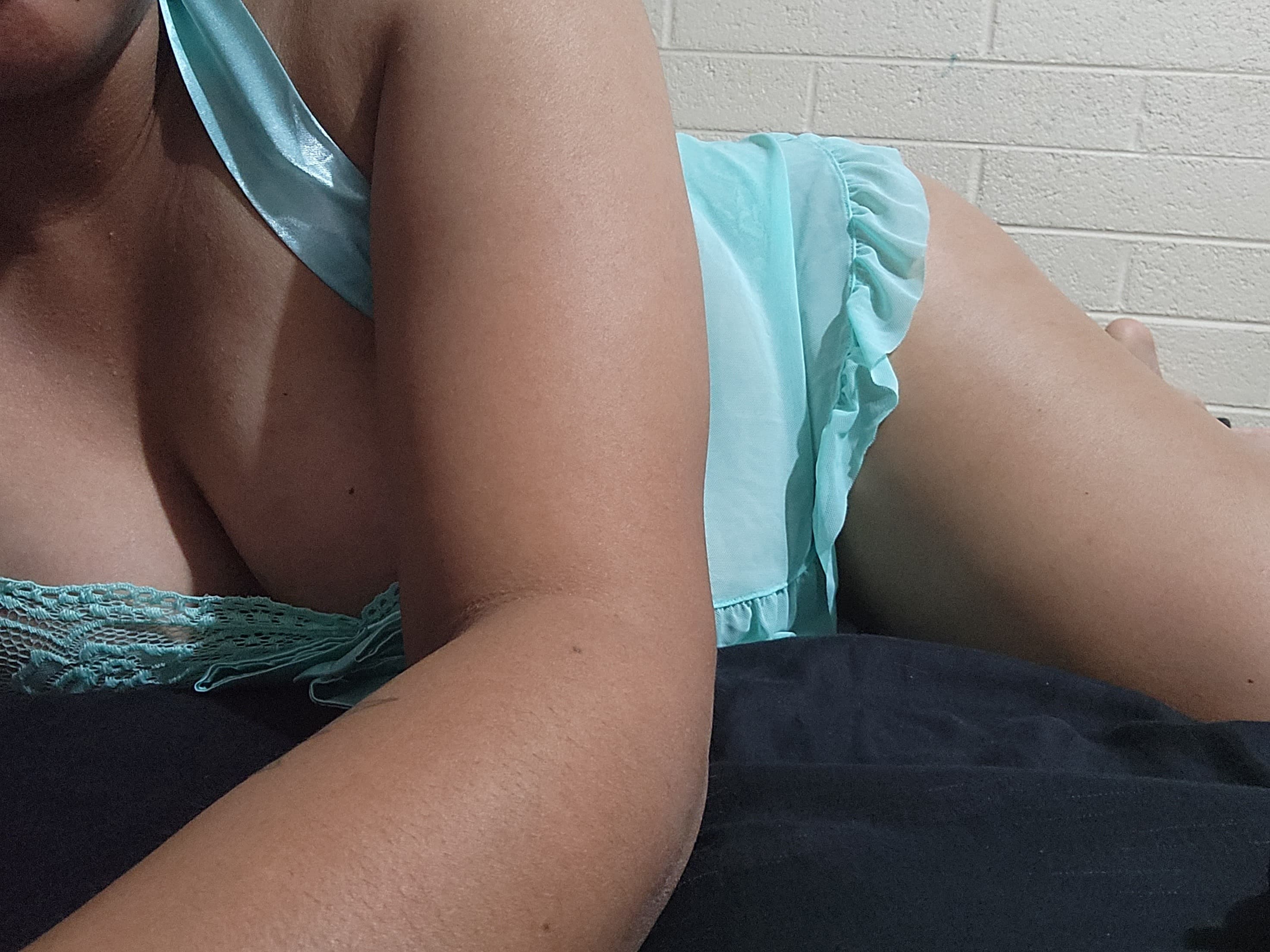 PEACHES π banner image