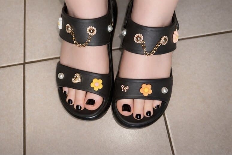 Feetsnotsopetite banner image