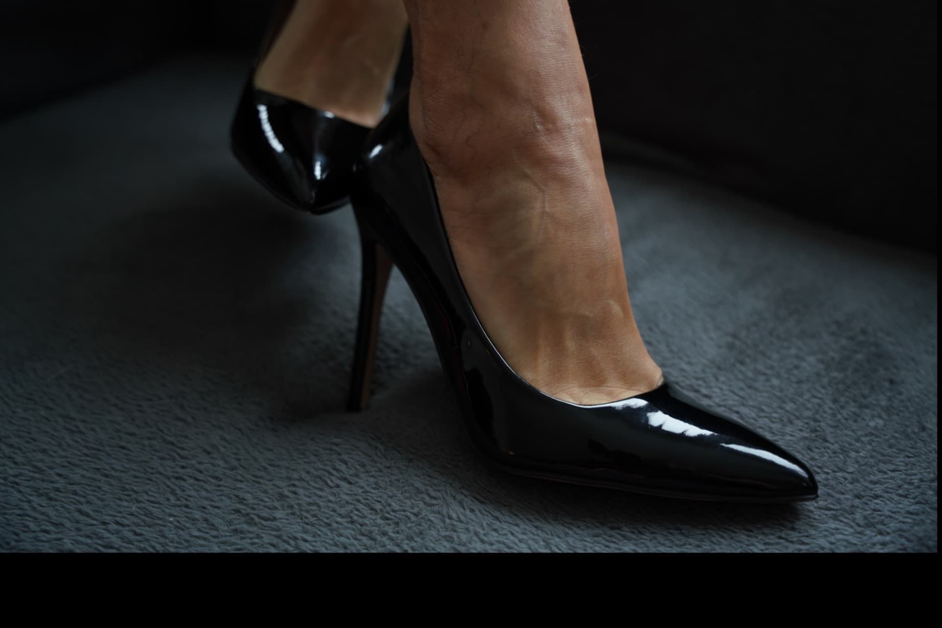 Intimatefeet banner image