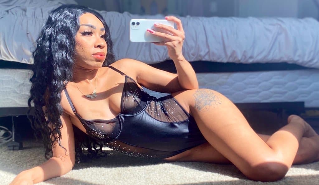 Lo🧁 banner image