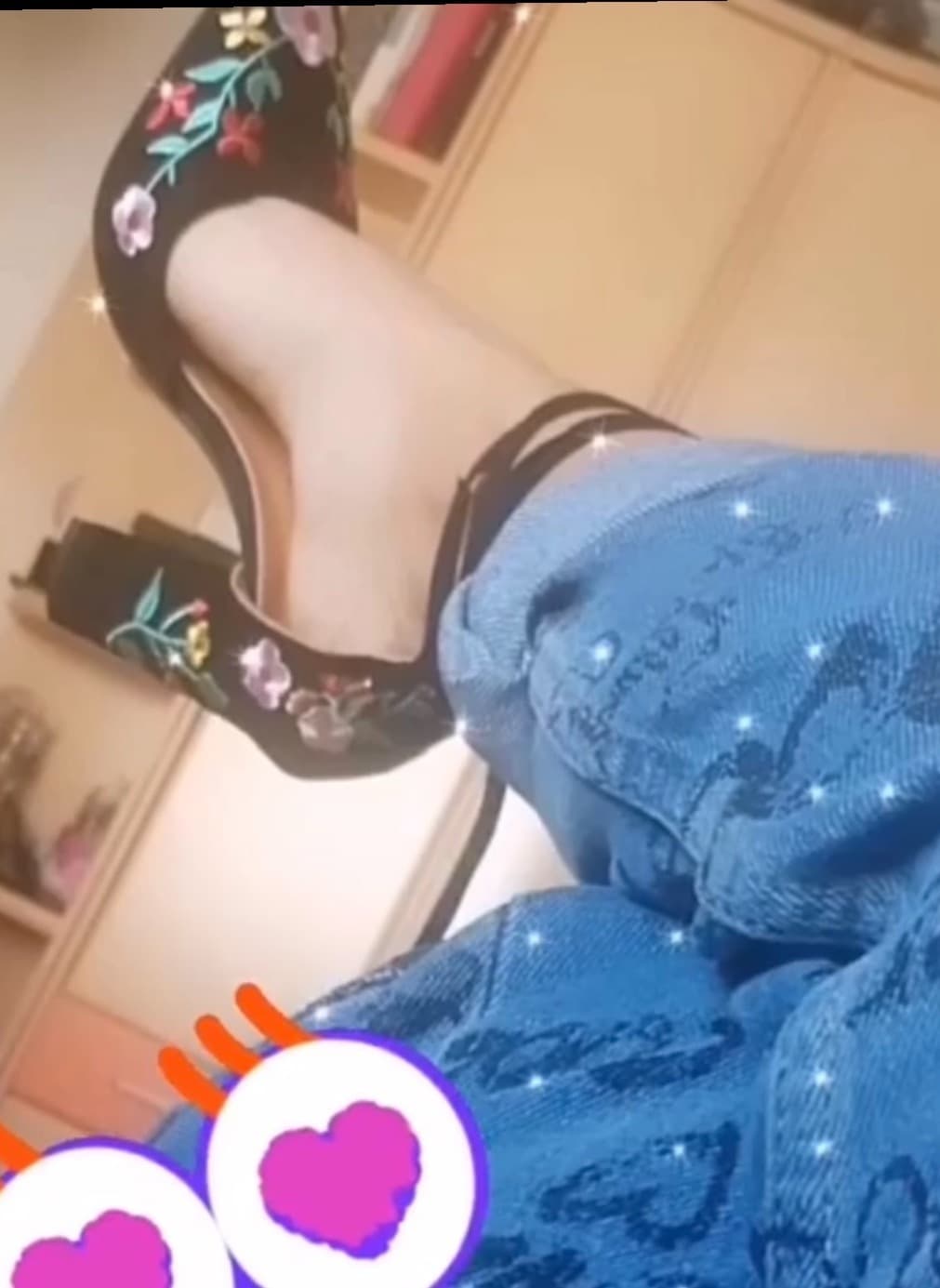Sexy feet 👣🌺 banner image