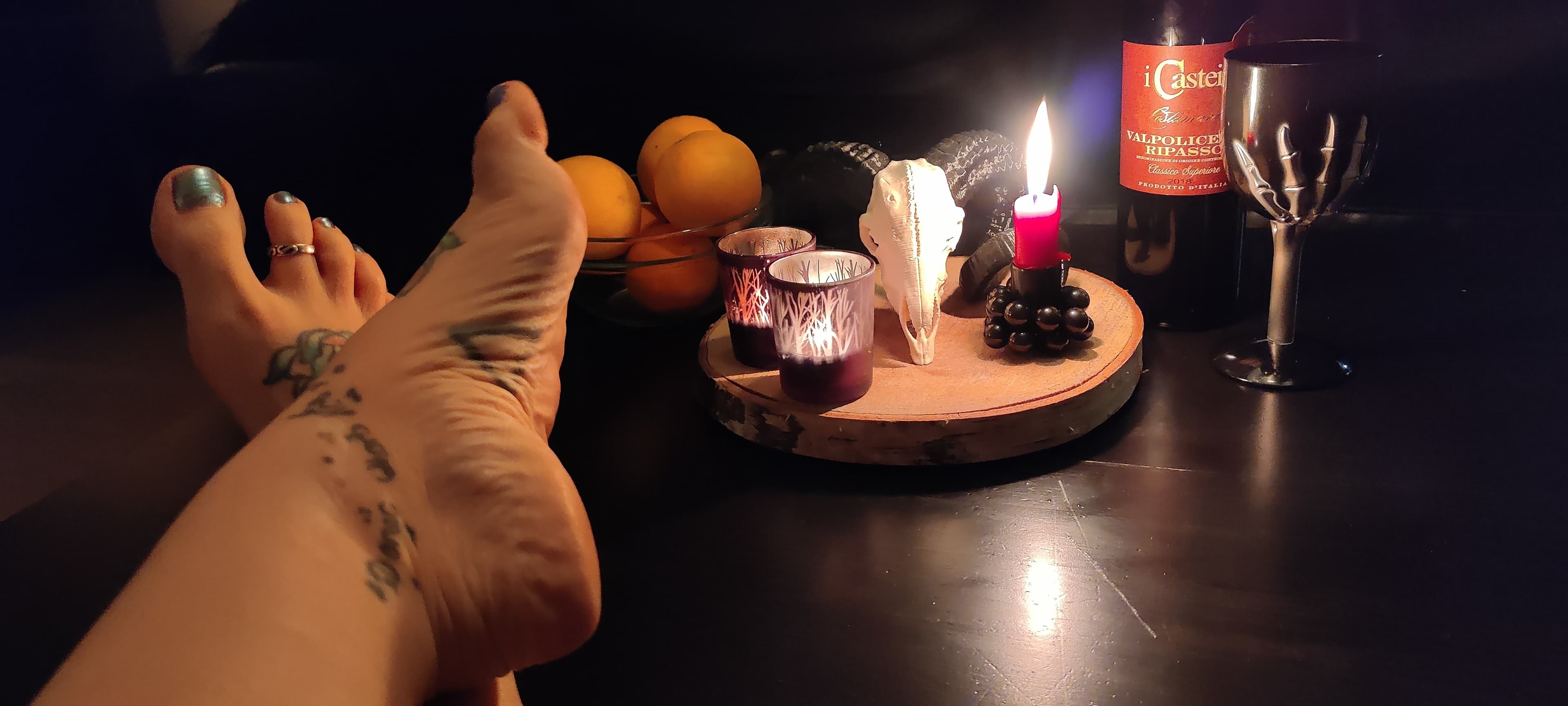 ditteslegsandfeet banner image