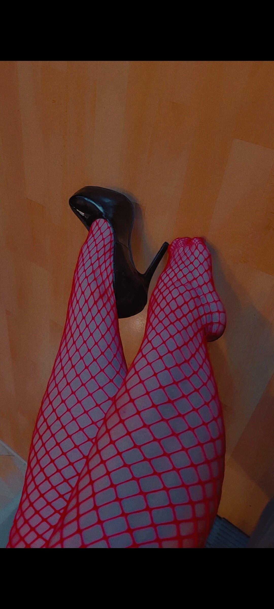 Feetvelvet44 banner image