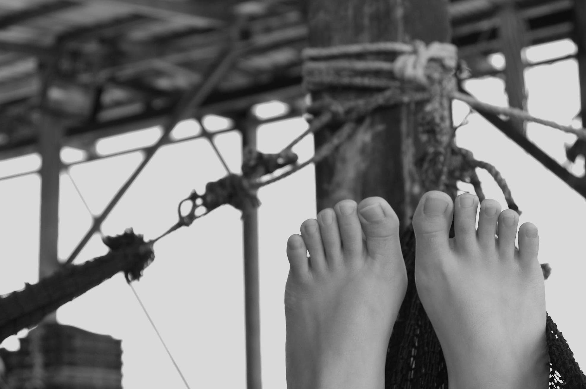 Artsy Barefeet banner image