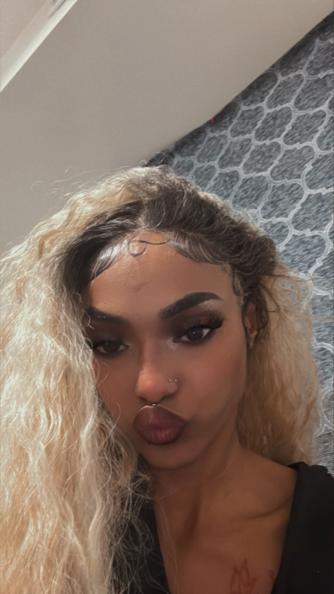 YOUR FAVE VIRGO ♍️ SAPPHIRE 💎 banner image