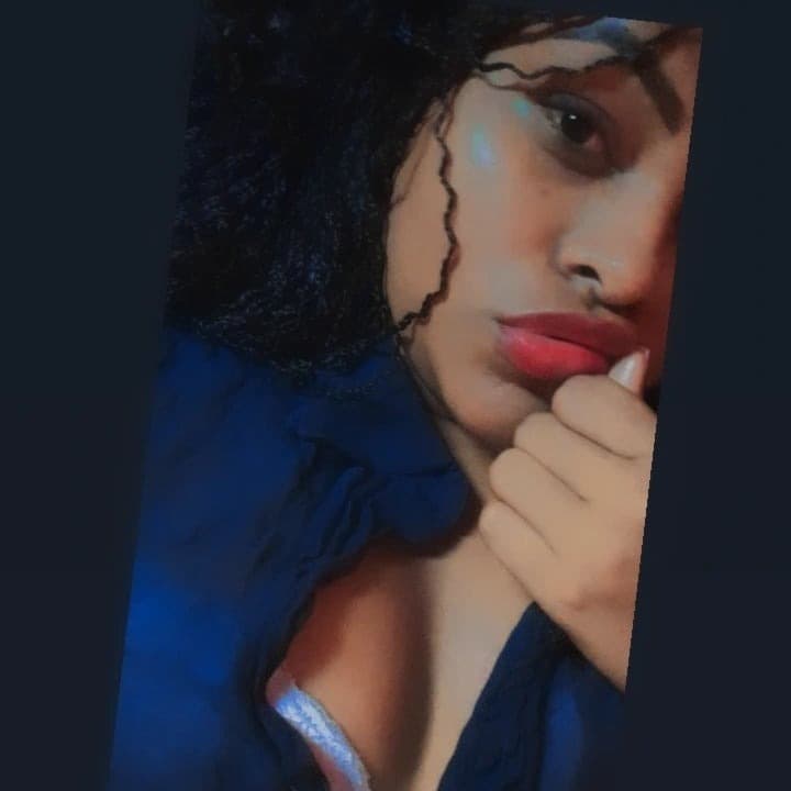 Caroline Ribeiro banner image