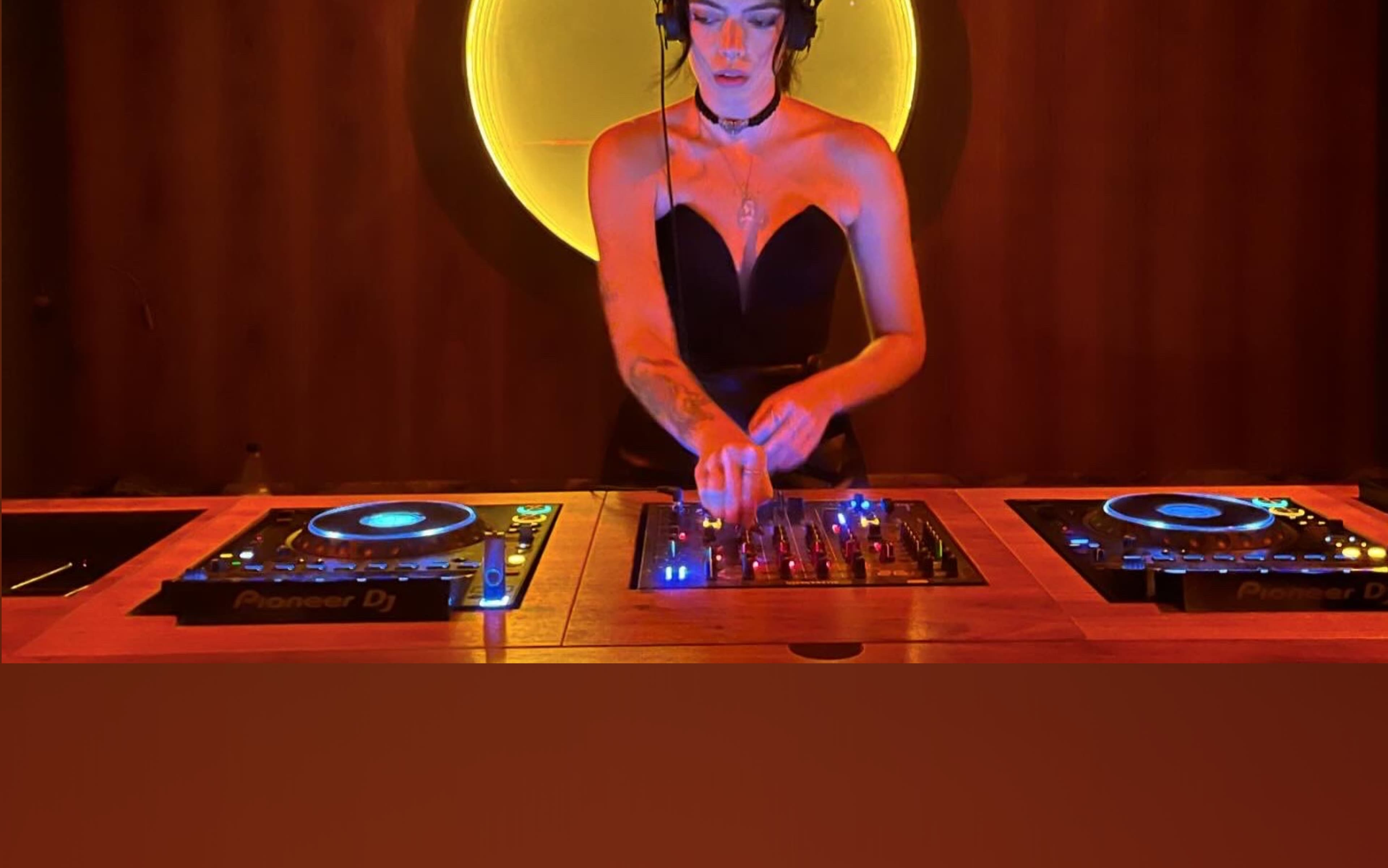 Liz Fermini banner image
